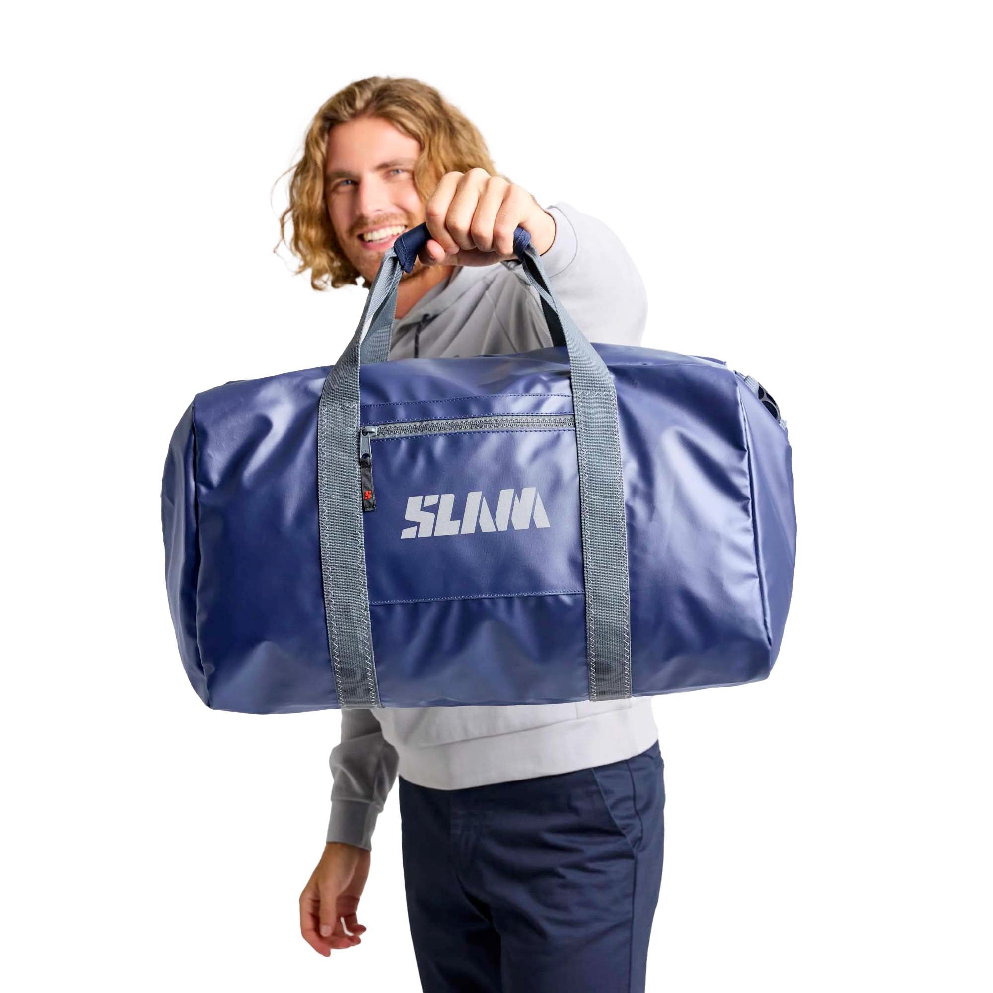 WR_DUFFLE_BAG_M_A463004S00_W12_Image_1