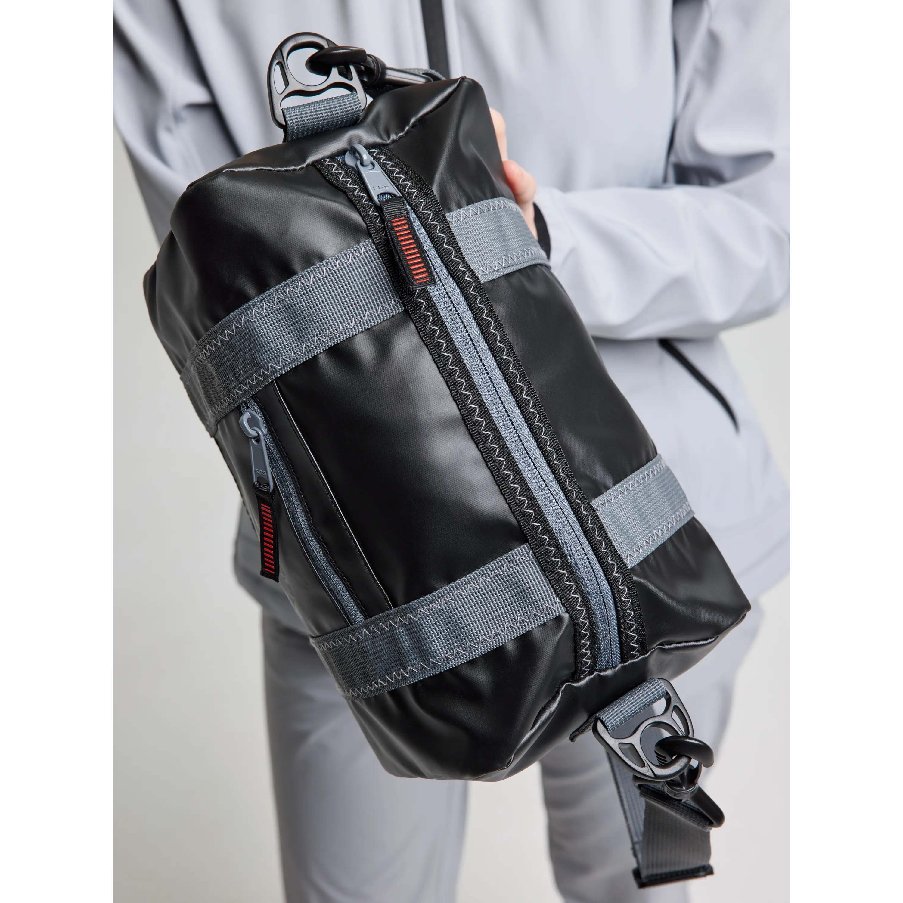 WR_DUFFLE_BAG_XS_A463008S00_W01_Image_4
