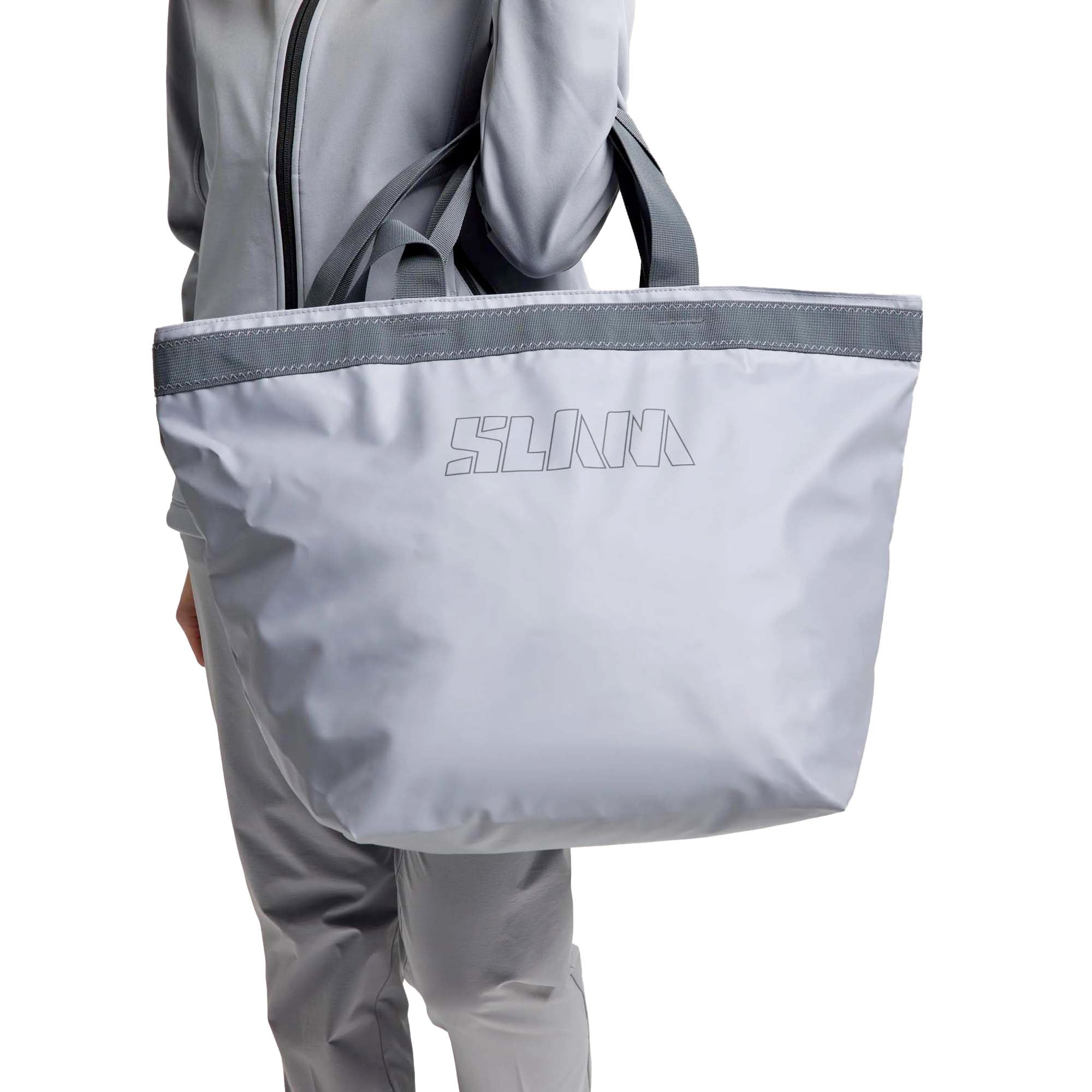 WR_TOTE_BAG_A463011S00_W05_Image_1