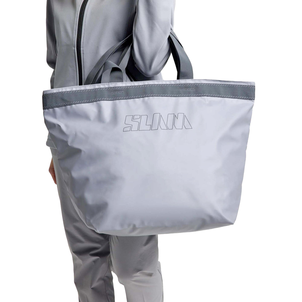 WR_TOTE_BAG_A463011S00_W05_Image_1