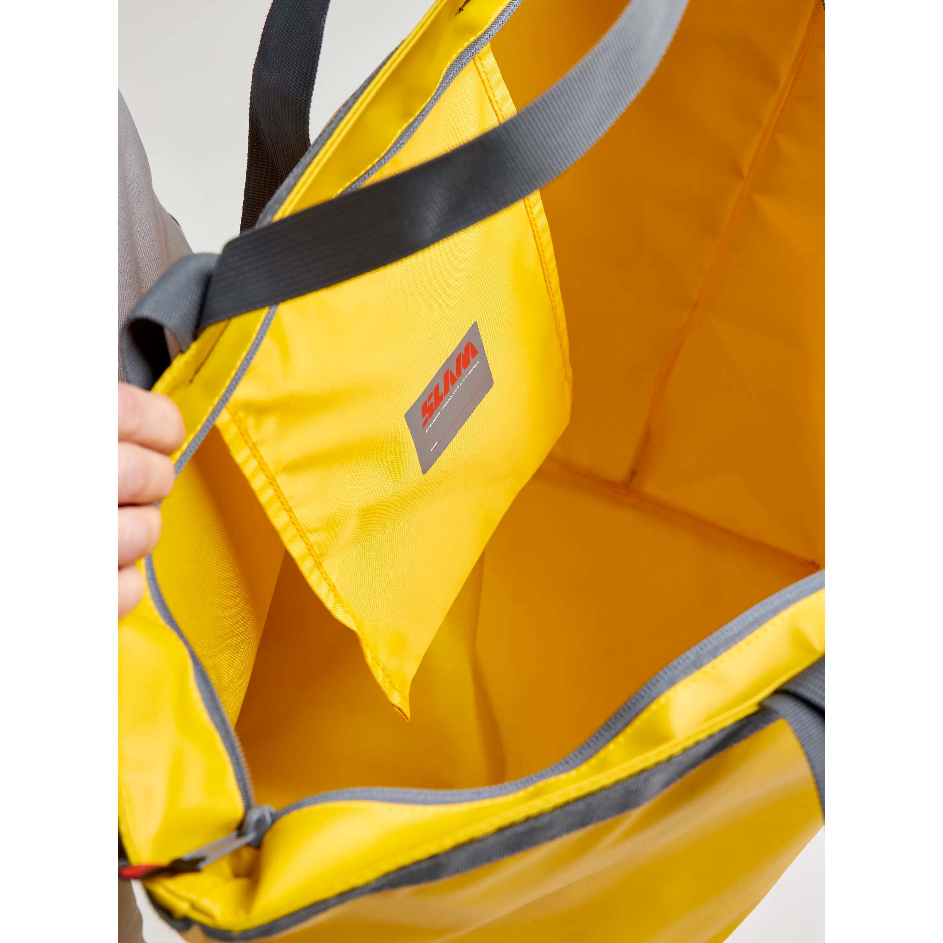 WR_TOTE_BAG_A463011S00_W41_Image_3