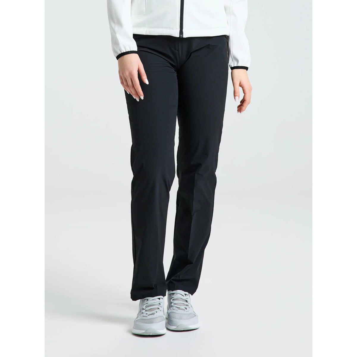 WS_TECH_CHINO_PANT_A904004S01_W01_Image_2