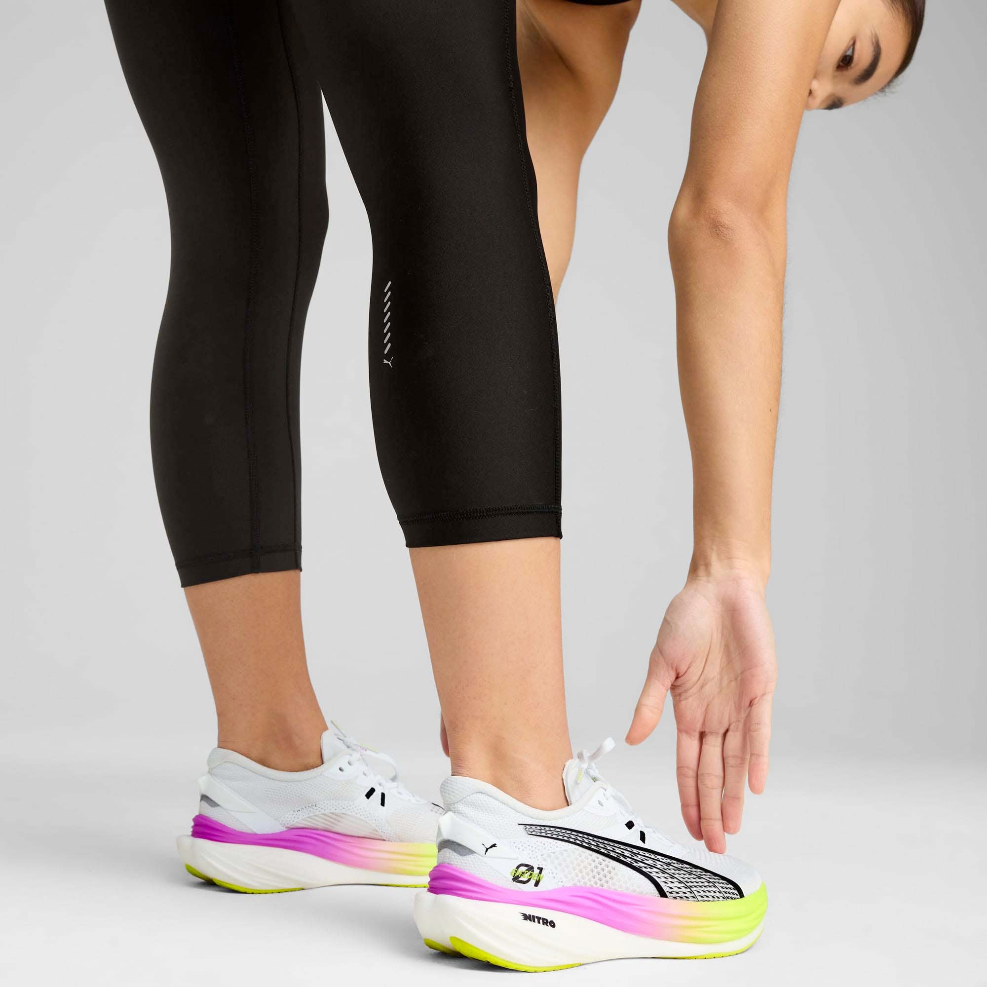 W_RUN_VELOCITY_34TH_TIGHT_526594_01_Image_5