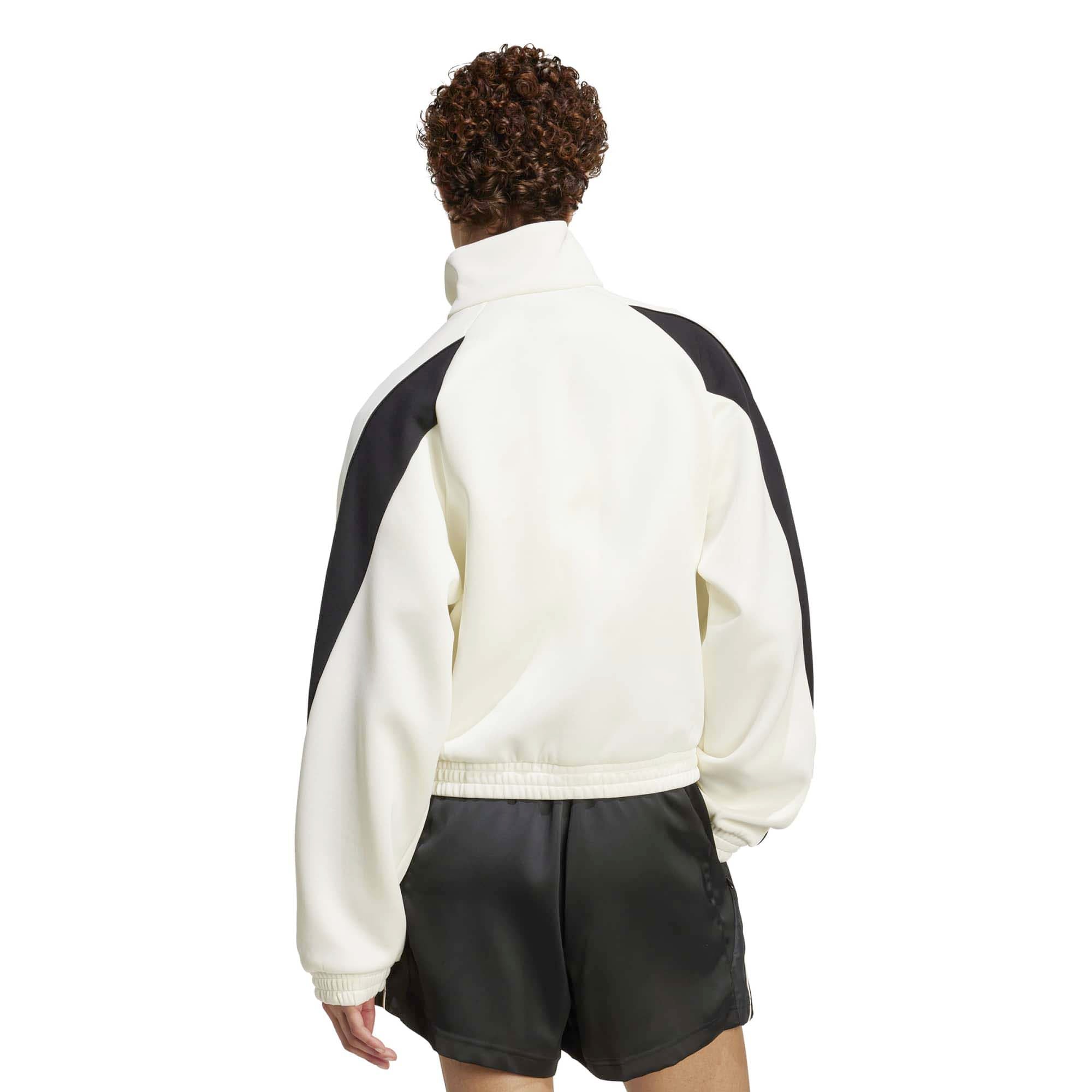 W_STADIUM_TT_JW0519_OWHITEB_Image_3