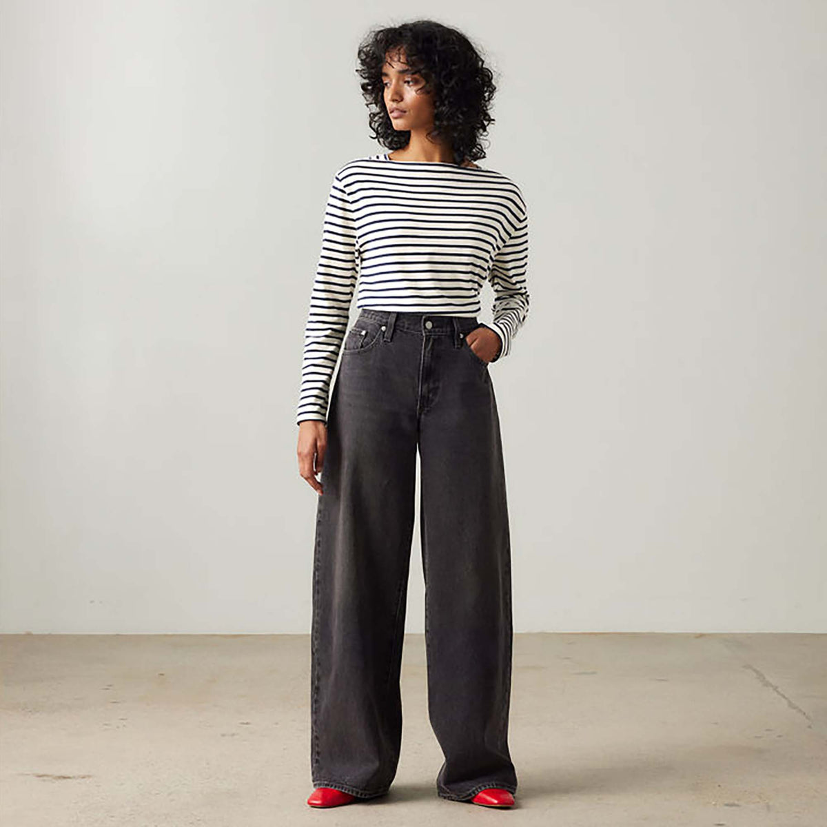 XL_STRAIGHT_INFLUENTIAL_LADY_A8701_0003_Image_2