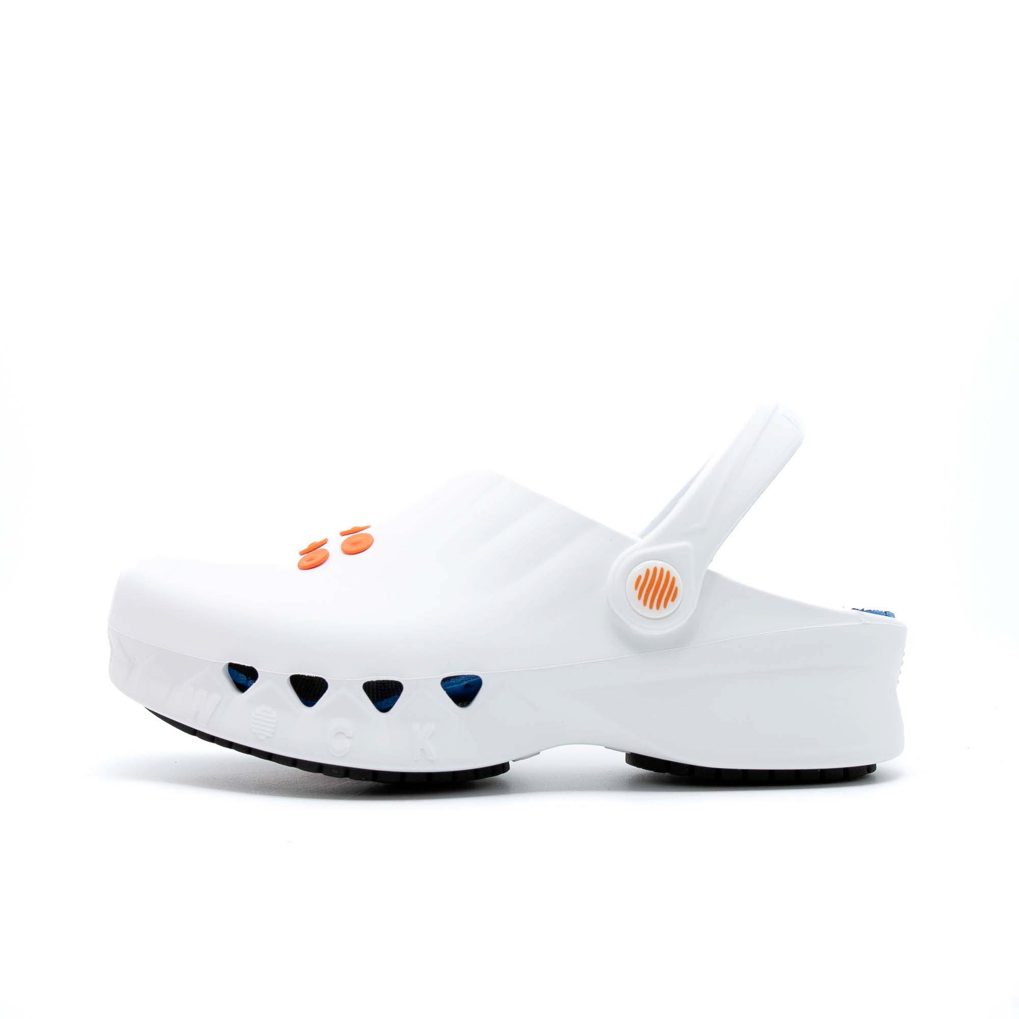 ZOCCOLI_PROFESSIONALI_IN_GOMMA_NUBE_K60866_04_Image_1