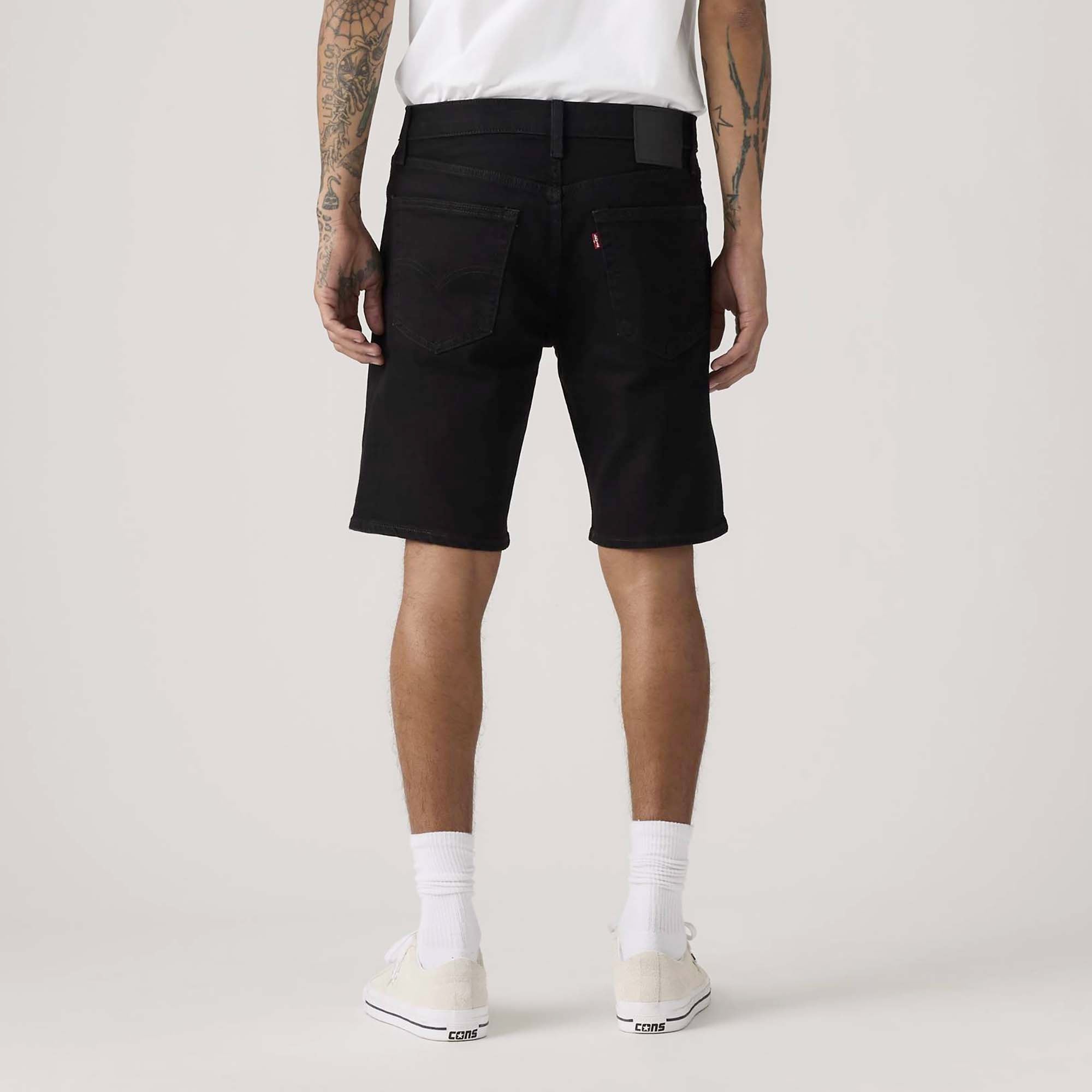 405_STANDARD_SHORTS_39864_0037_Image_4