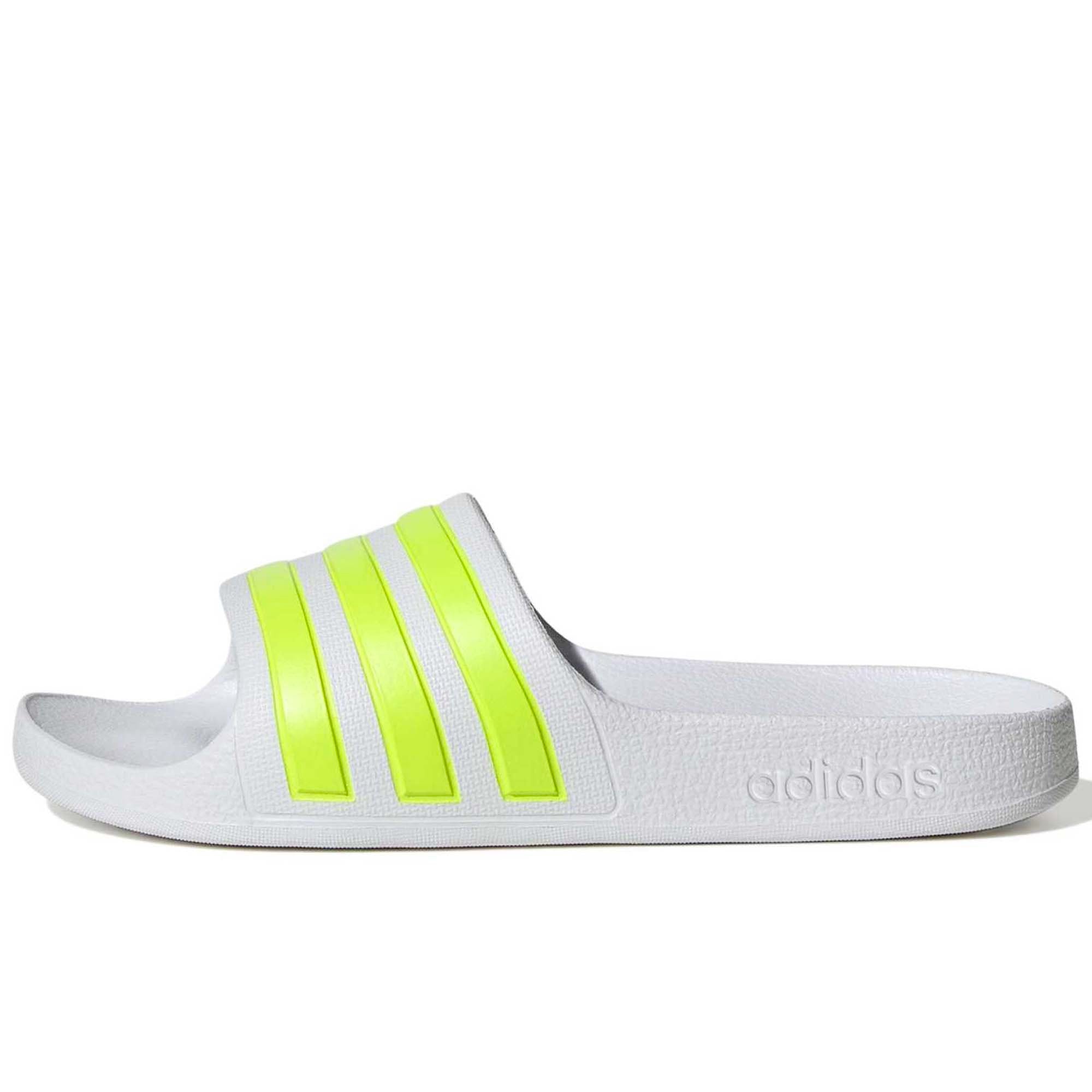 ADILETTE_AQUA_K_IH6895_FTWWHTS_Image_1