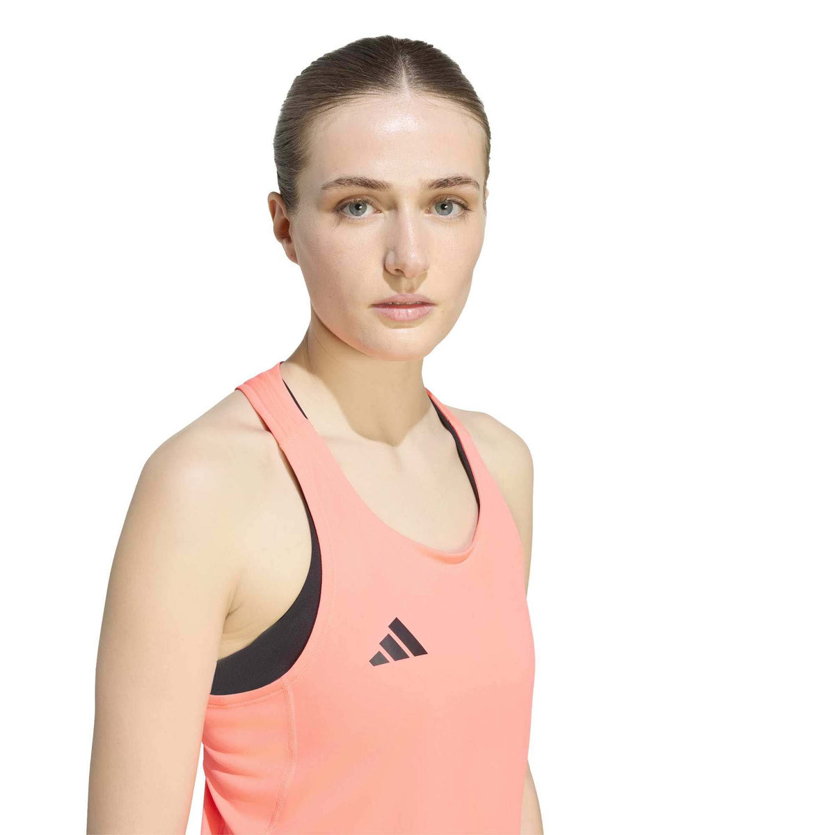 ADIZERO_E_TANK_KZ2985_SOLTUR_Image_5