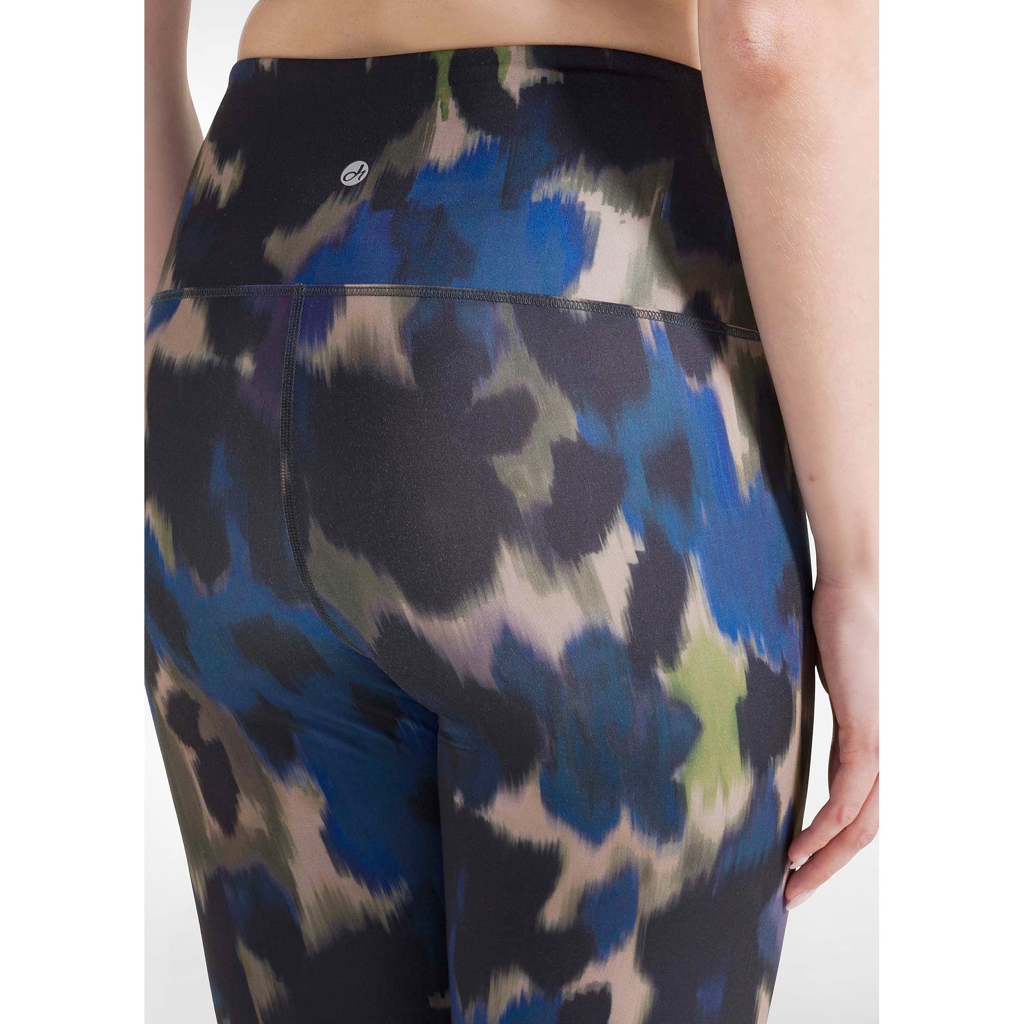 ALLOVER_MICROFIBRE_LEGGINGS_C12026_26718_Image_5