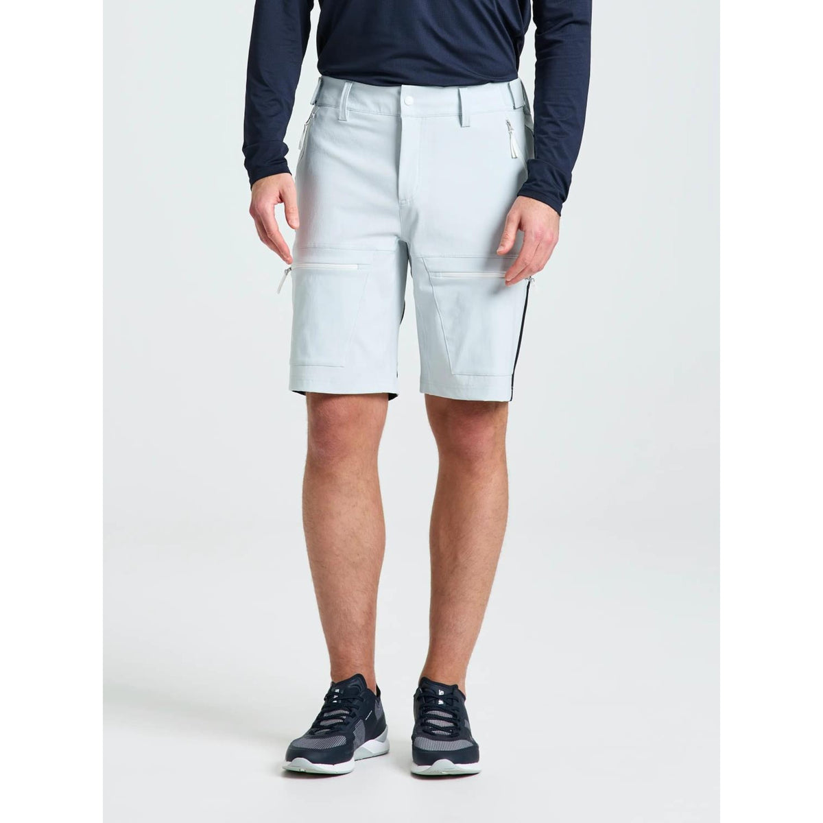 ALTURA_TECH_SHORT_A140010S00_W68_Image_2