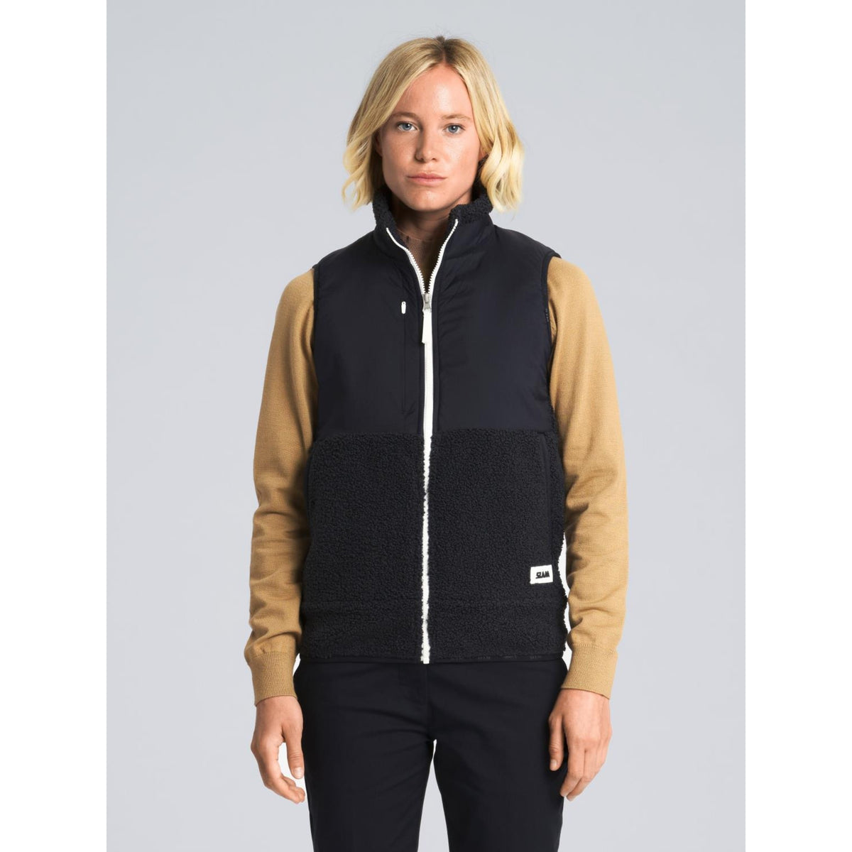 ALTURA_WS_VEST_A926003S01_W13_Image_2
