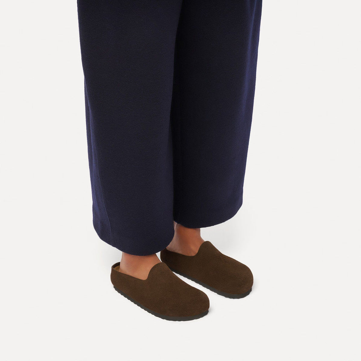 AMSTERDAM_SUEDE_LEATHER_1032552_WRAPPEDC_Image_7