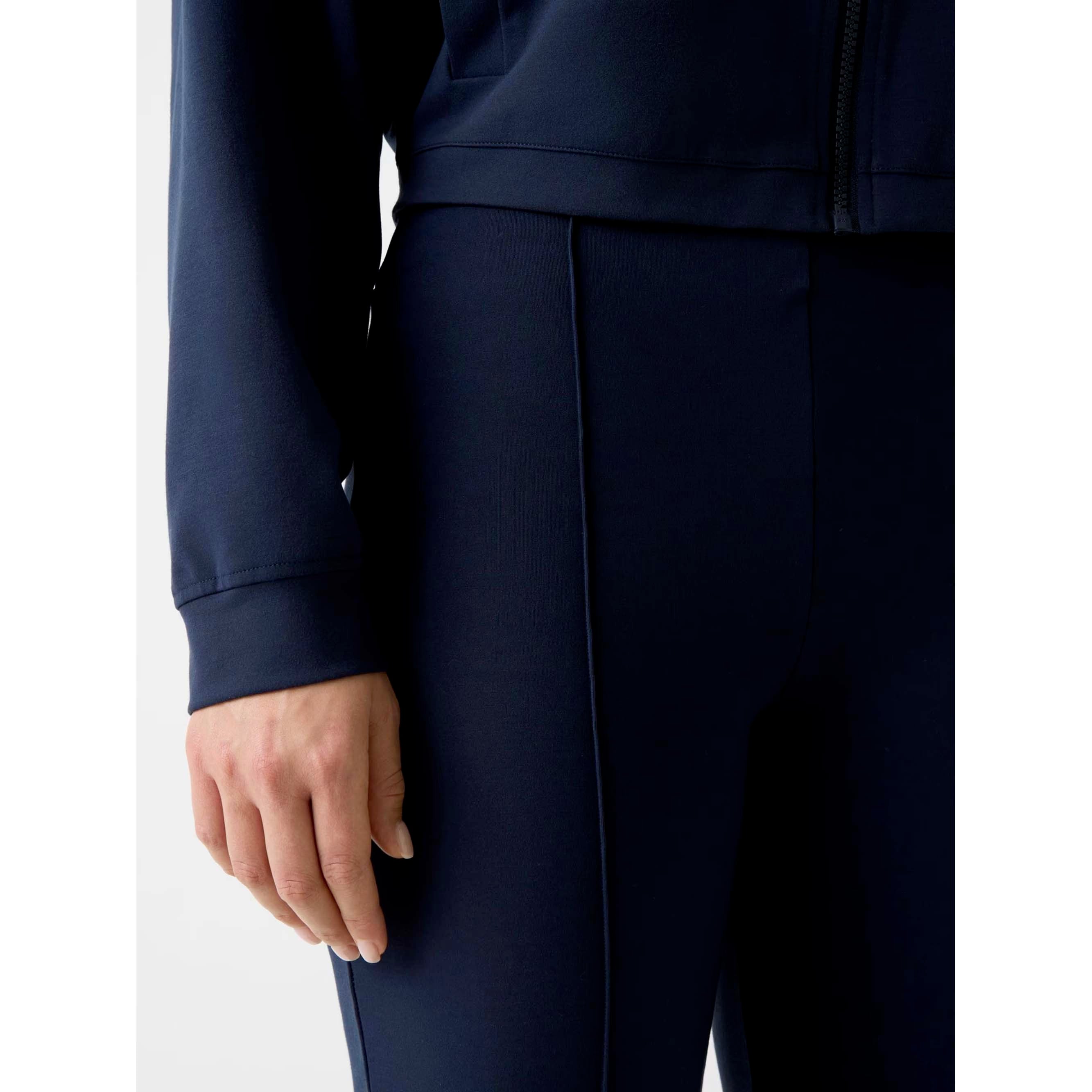 ANNIE_STRAIGHT_LEG_V6RB20KD822_G7F3_Image_4