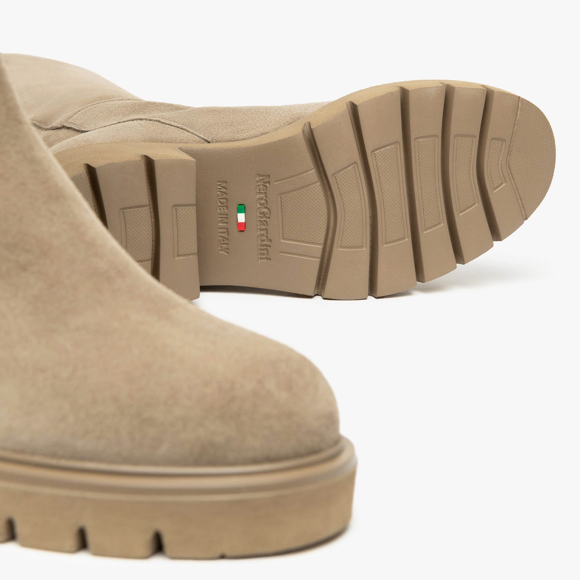 AROLD_EVA_URBANA_TORTORA_6_I514823D_501_Image_4