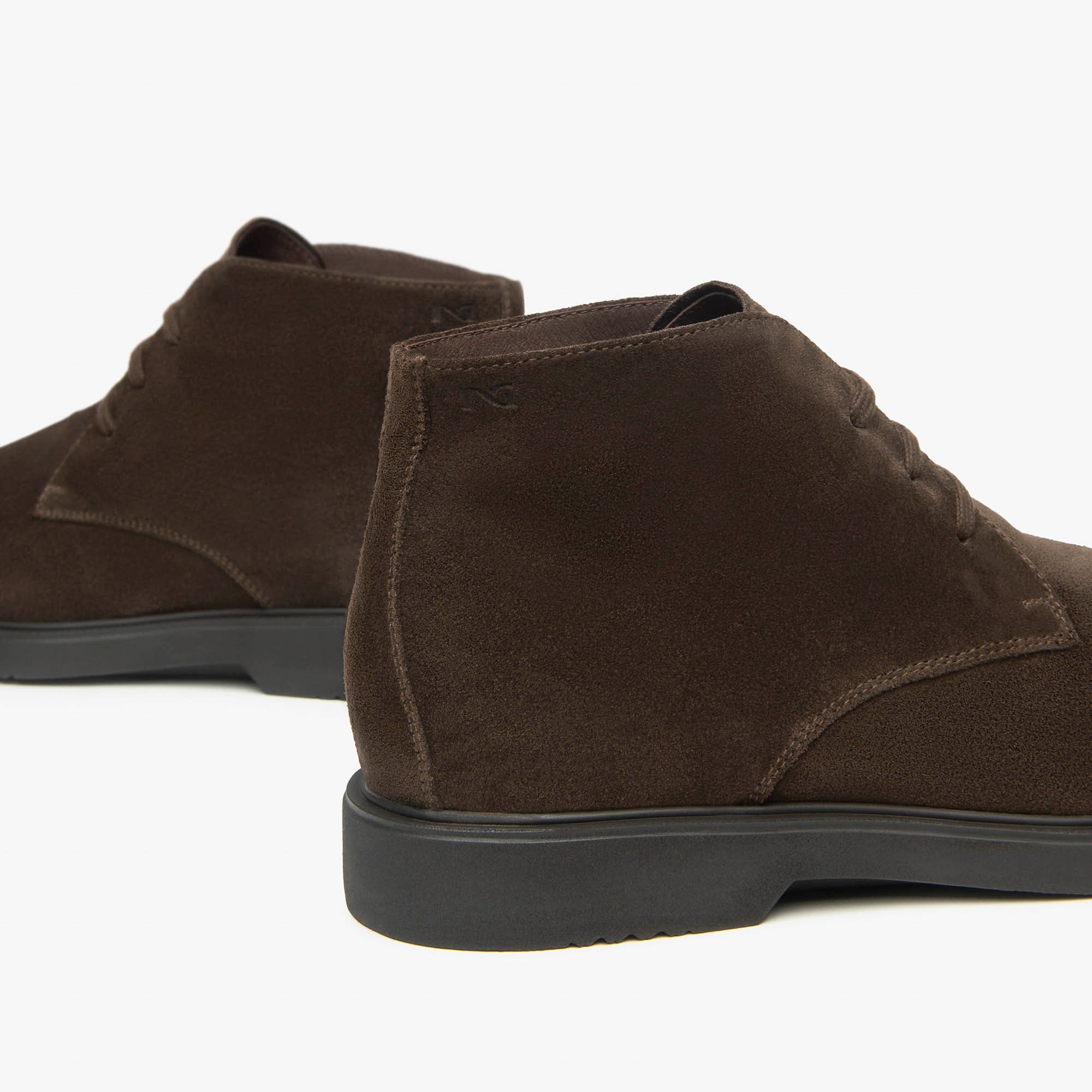 AROLD_PUGUBBIO_L18325_TD_I500850U_300_Image_4