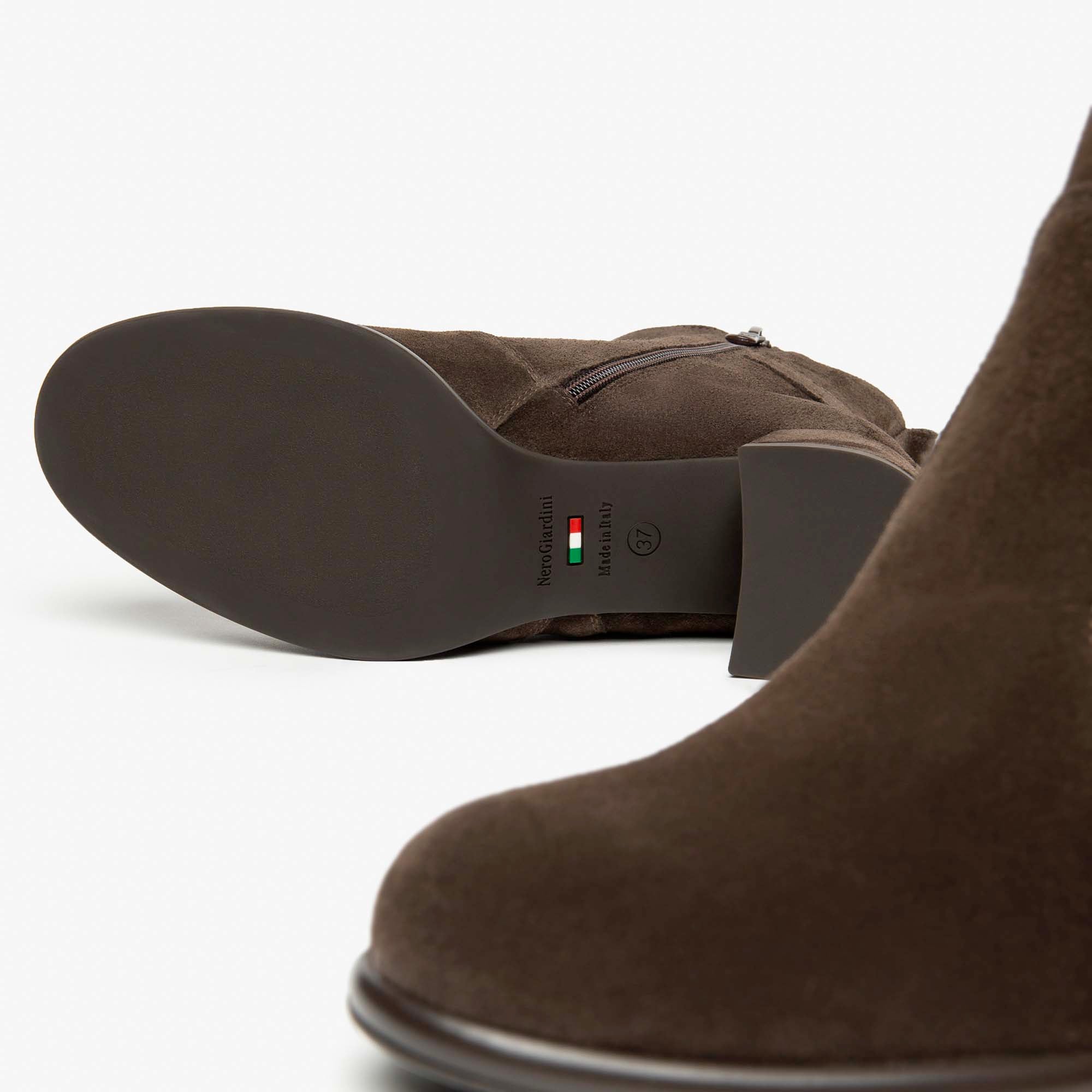 AROLD_TPU_ROMANA_PLATO_84_I514310D_300_Image_4