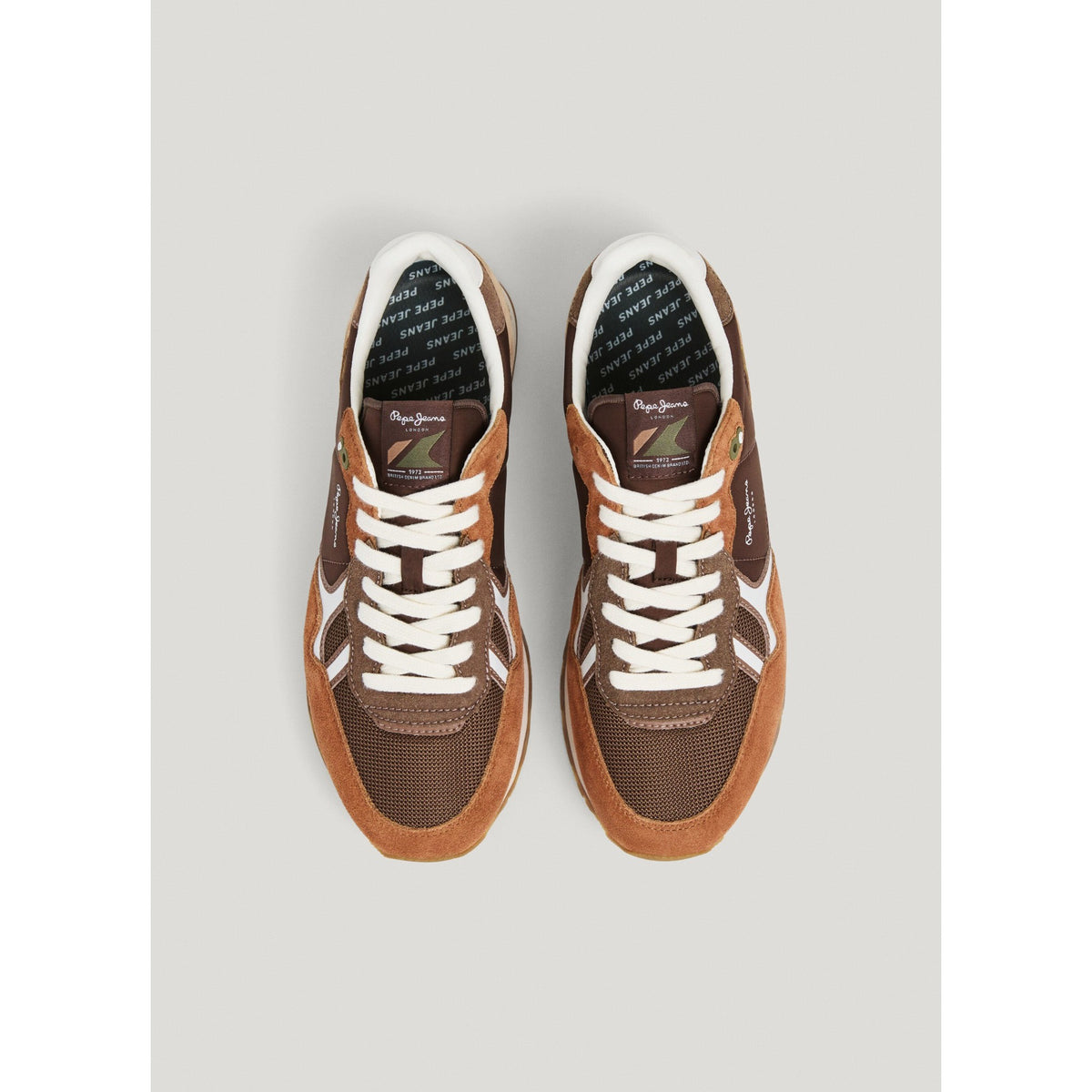 BRIT_BOOST_M_PMS400048_198_Image_5