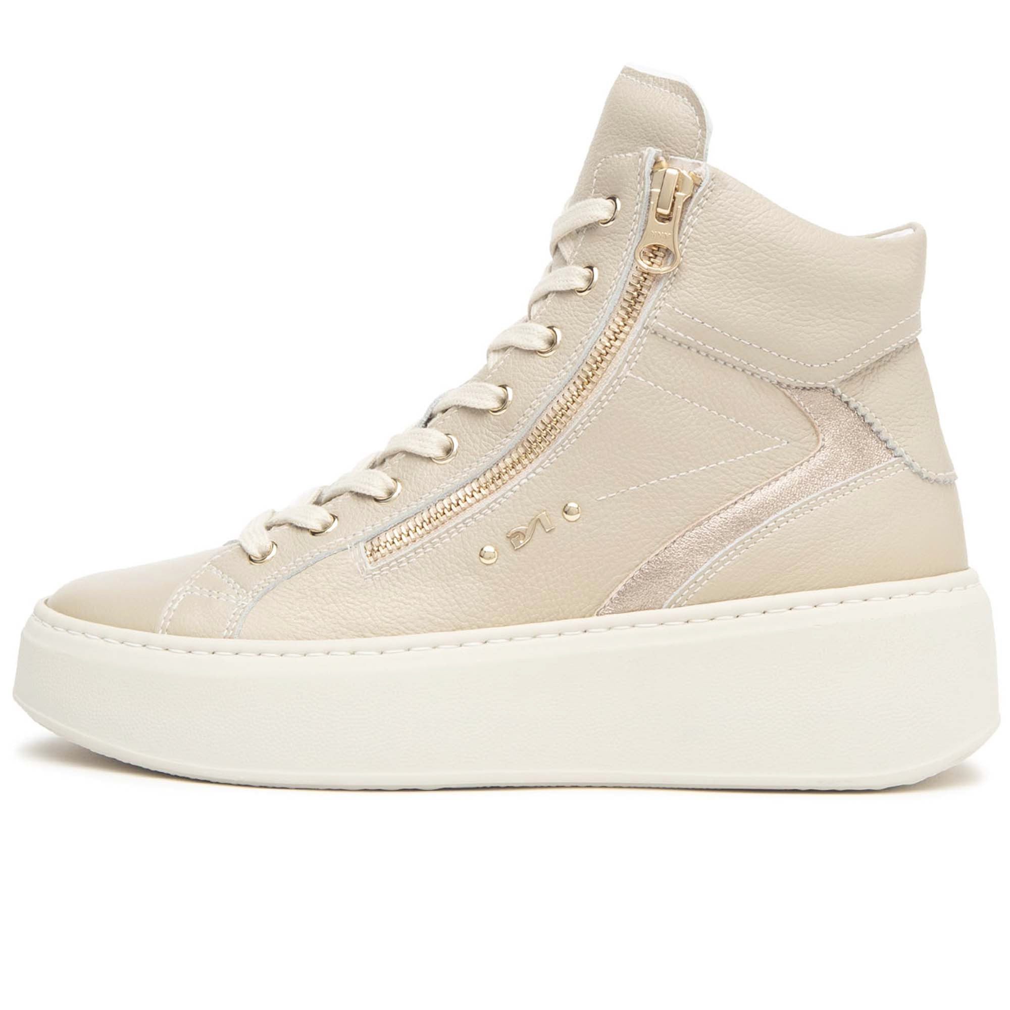 CAIRO_ETOILE_LEO_PUGUATEMALA_L17682_I514213D_412_Image_1