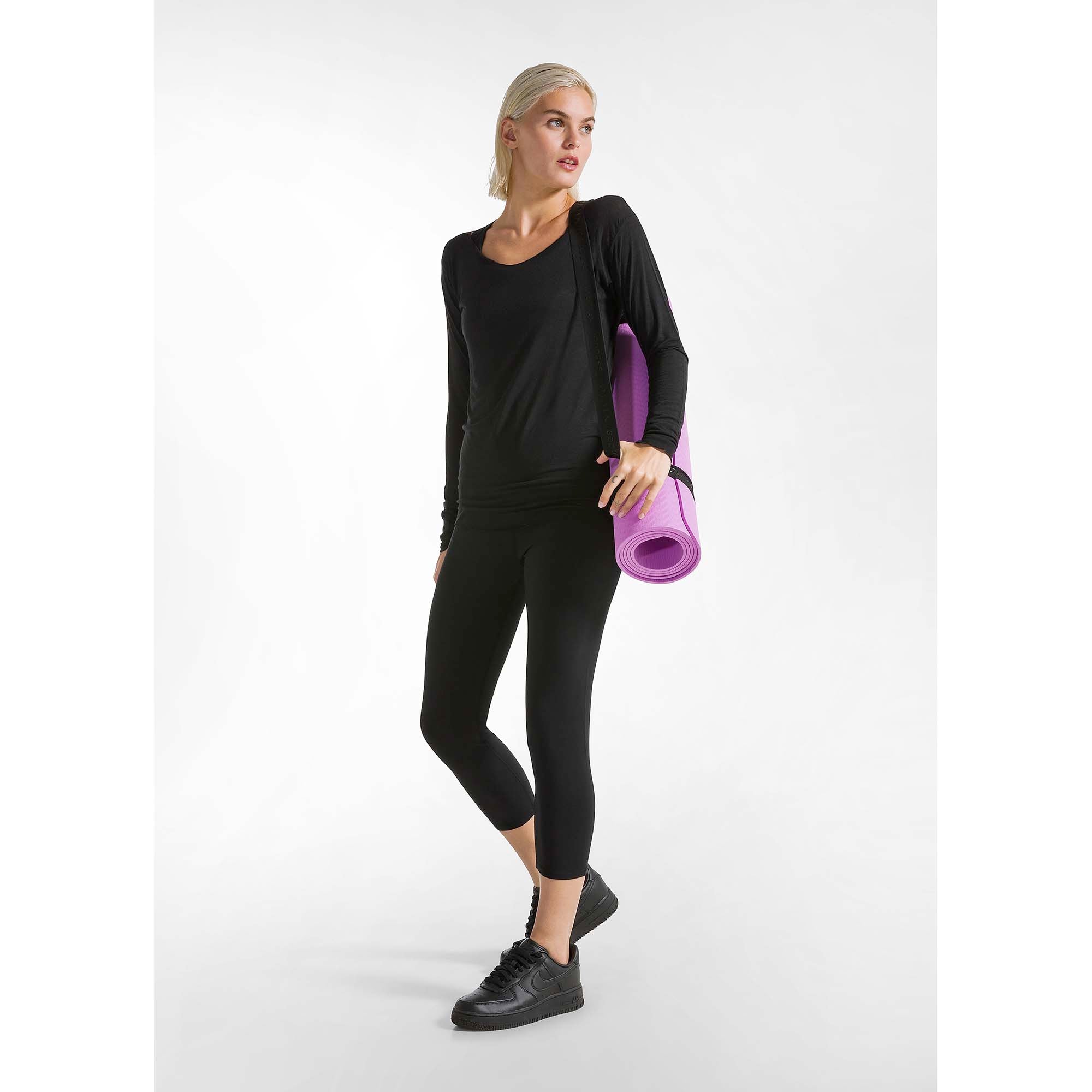 CASHMERE_BLEND_WIDE_NECK_T-SHIRT_A00660_10009_Image_5