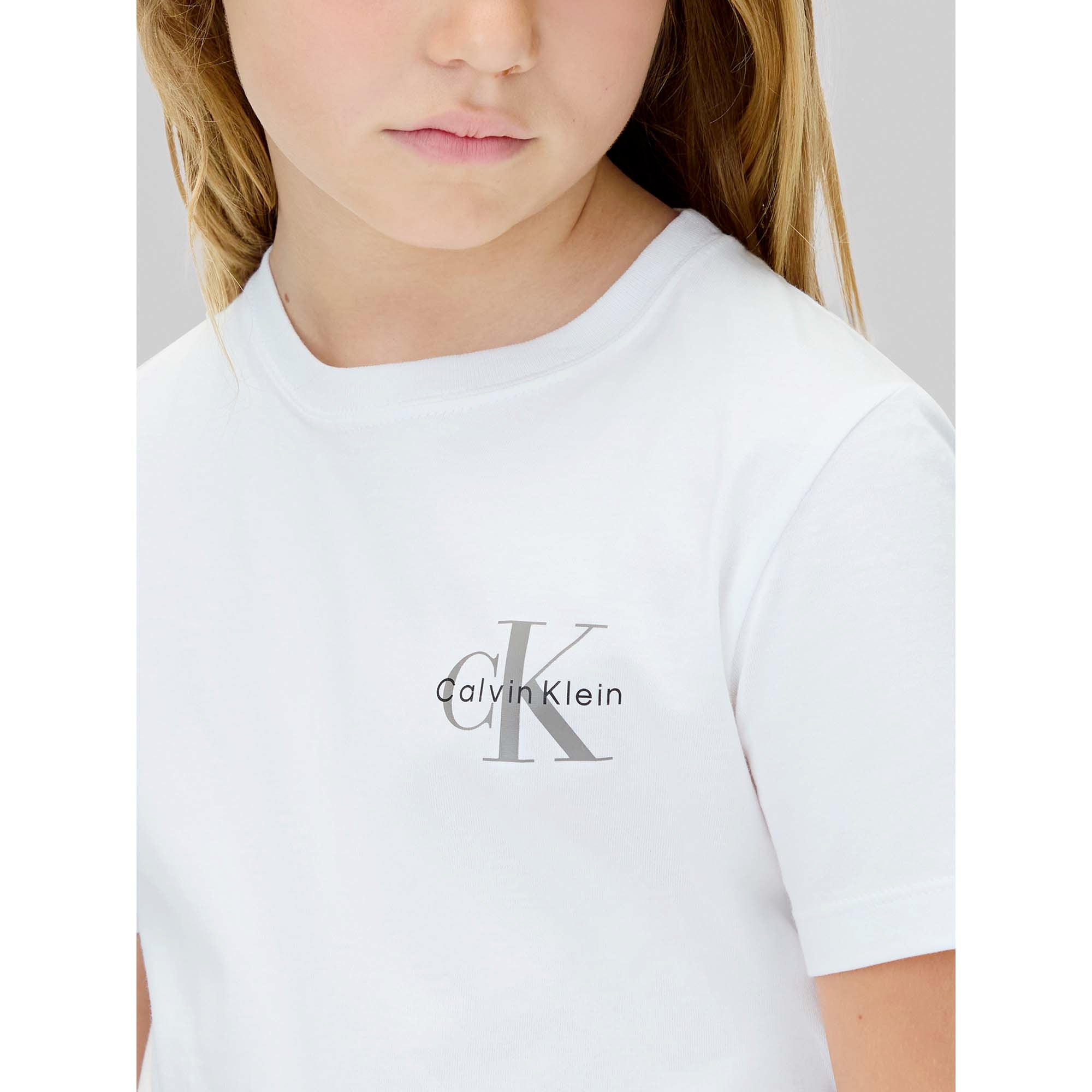 CHEST_MONOLOGO_SS_T-SHIRT_CKIU0IU00719T_YAF_Image_5