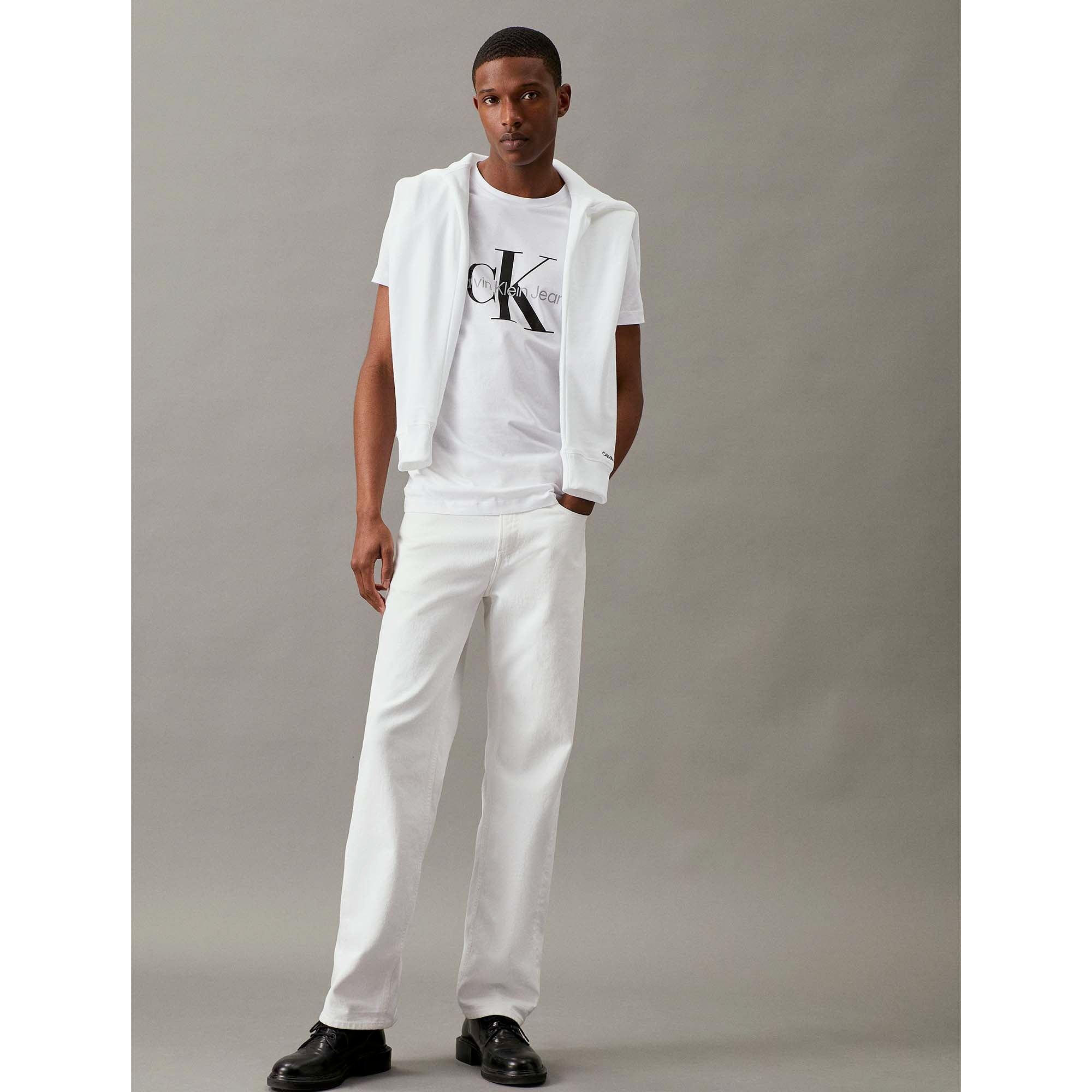 CORE_MONOLOGO_SLIM_T_YAF_J30J320935_YAF_Image_5