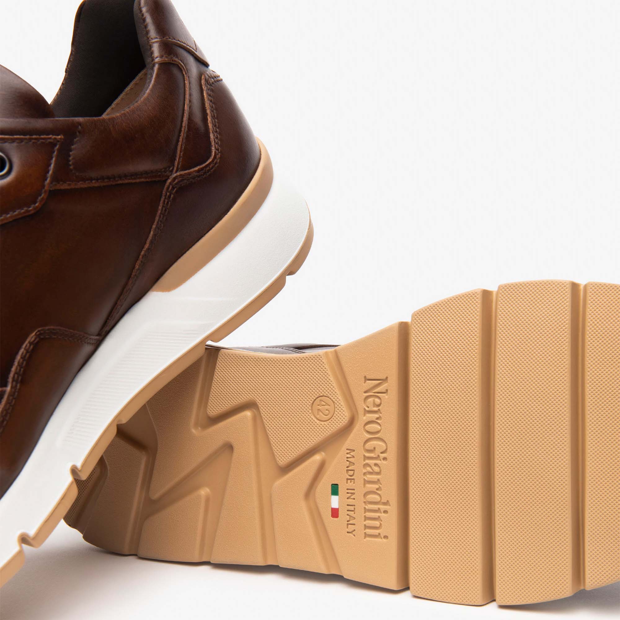 DELAVATO_PUBIDENSPOGGIO_B16_E500640U_412_Image_5