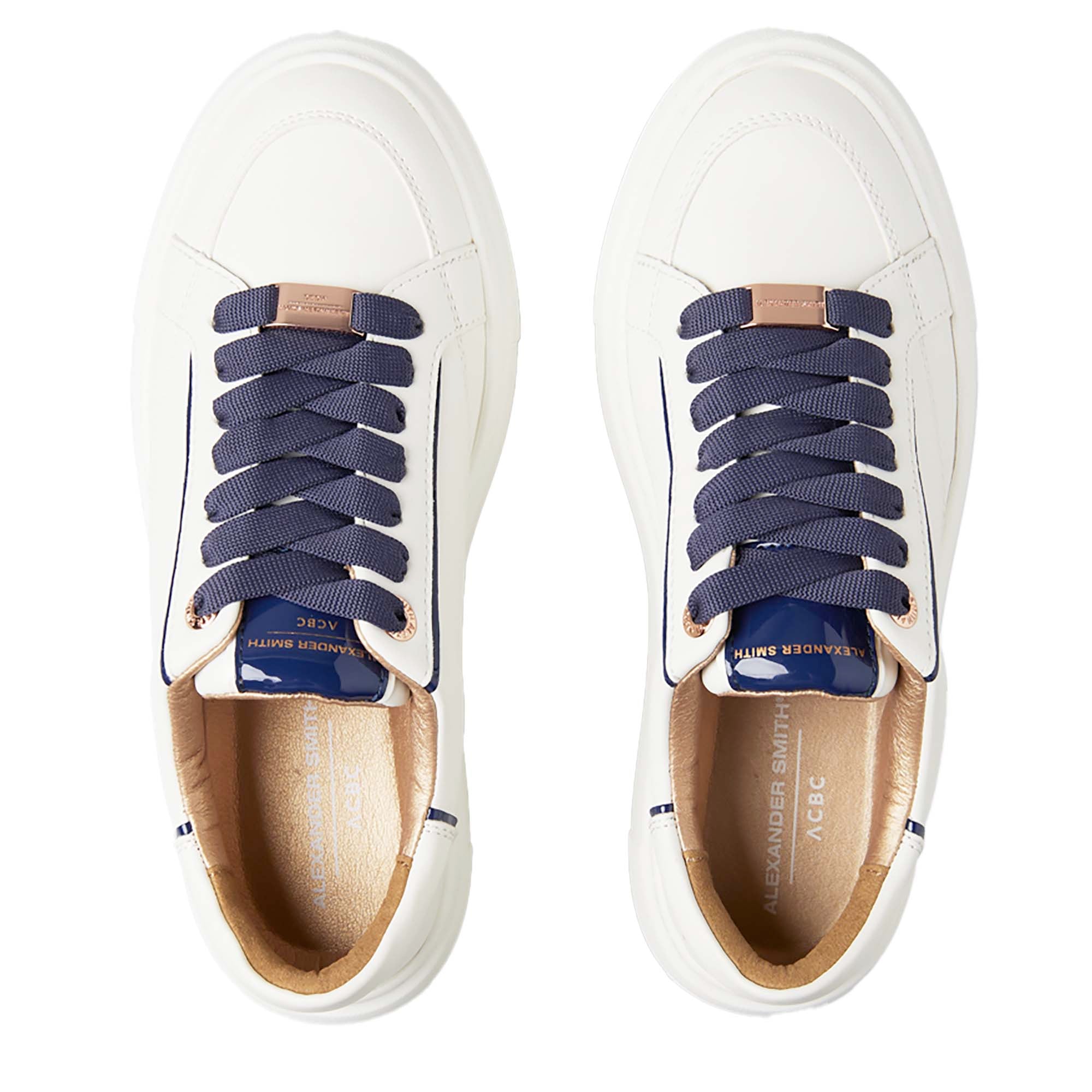 ECO-GREENWICH_WOMAN_BEGW7347_WBL_Image_3