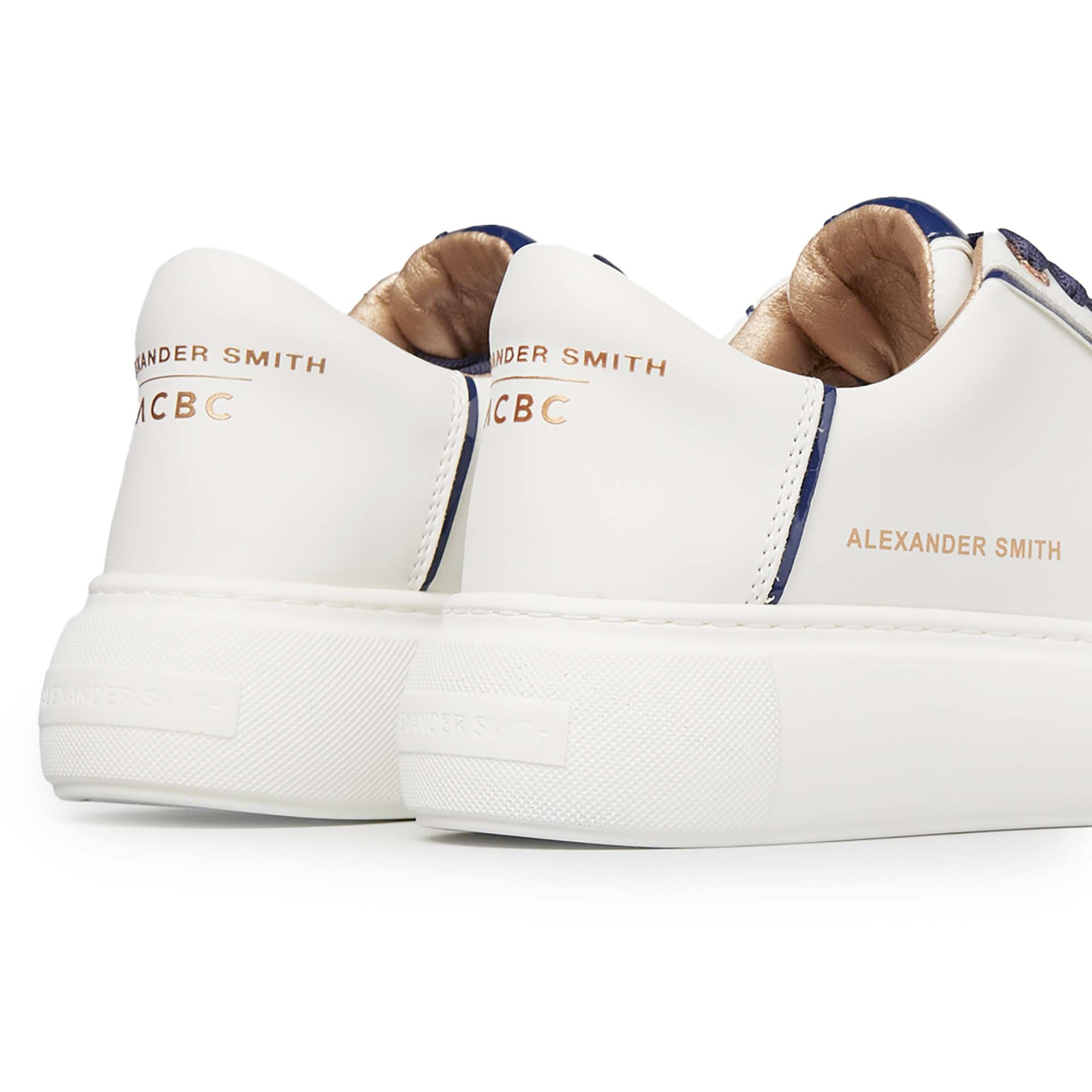 ECO-GREENWICH_WOMAN_BEGW7347_WBL_Image_5