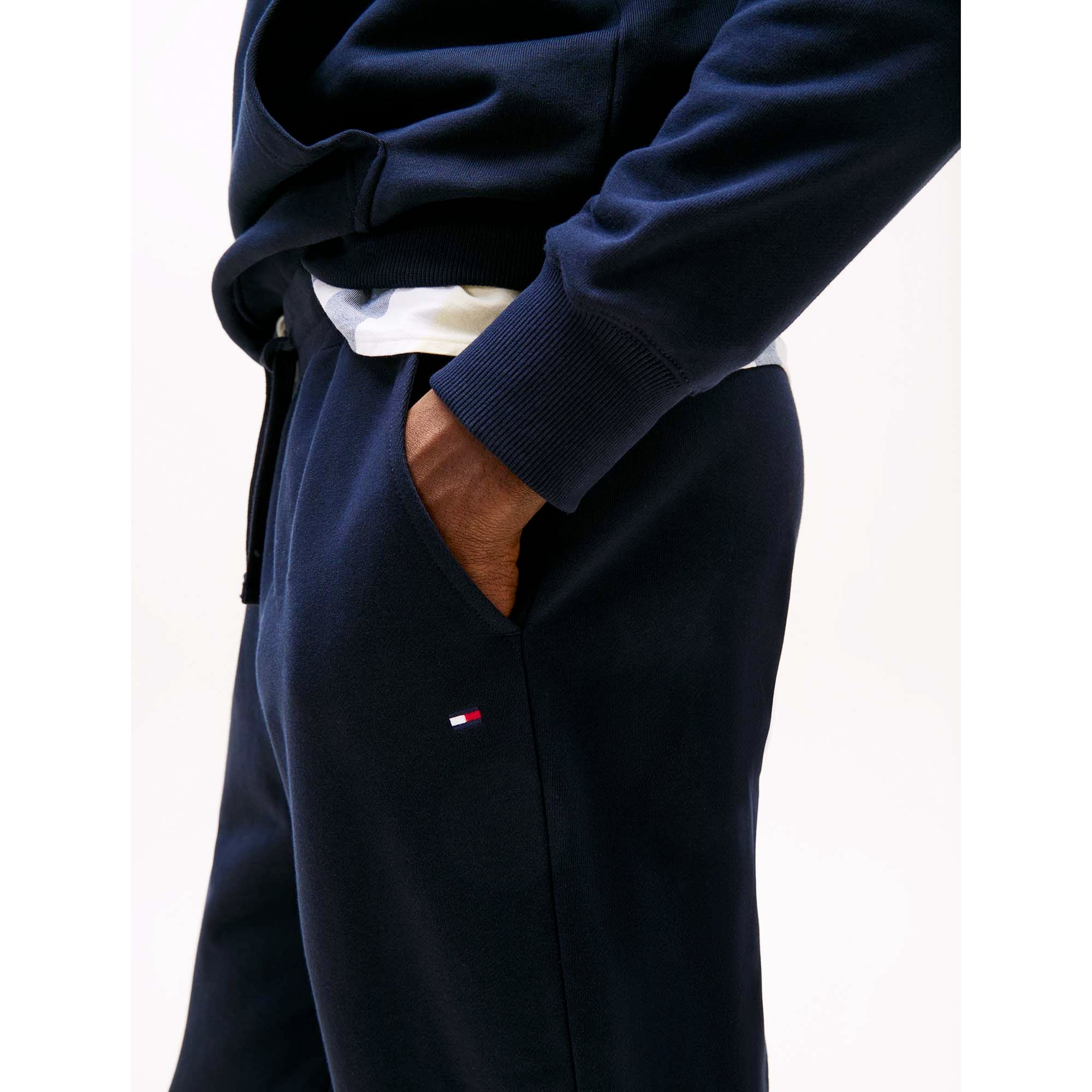 ESSENTIAL_TERRY_SWEA_MW0MW37236_DW5_Image_4