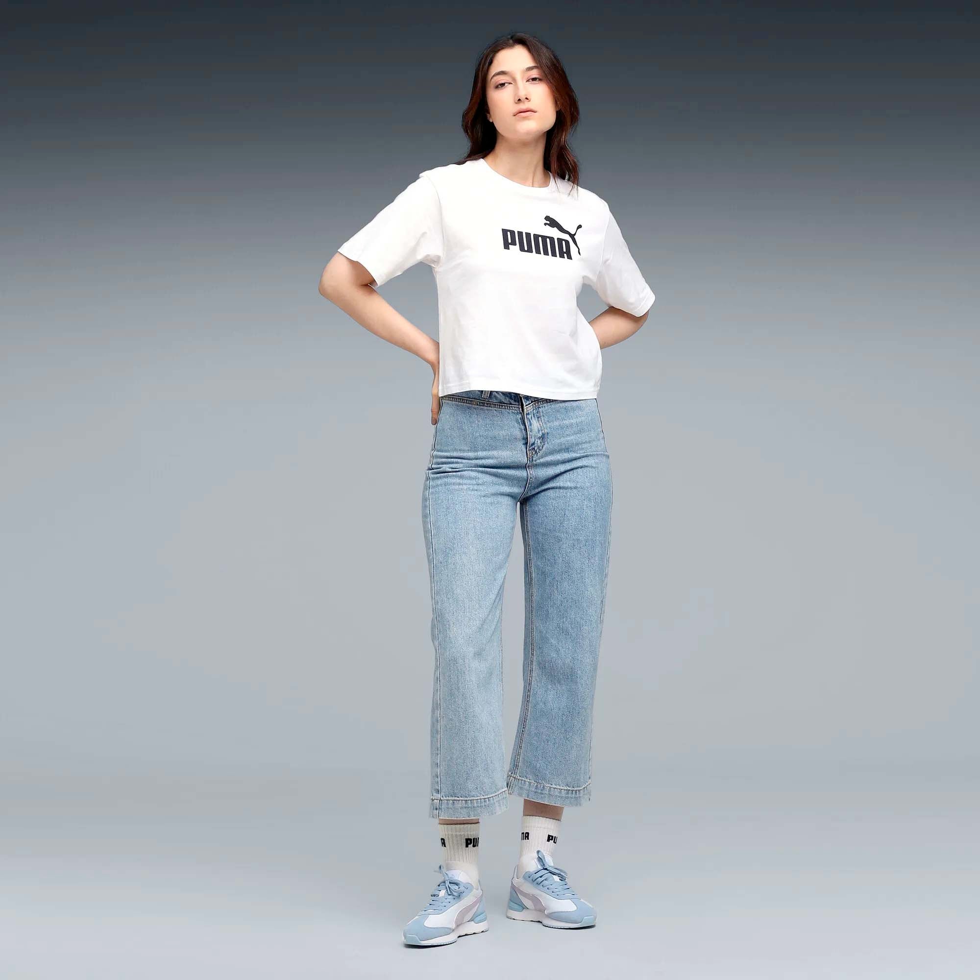 ESS_CROPPED_NO_1_LOGO_RELAXED_TEE_684972_02_Image_5