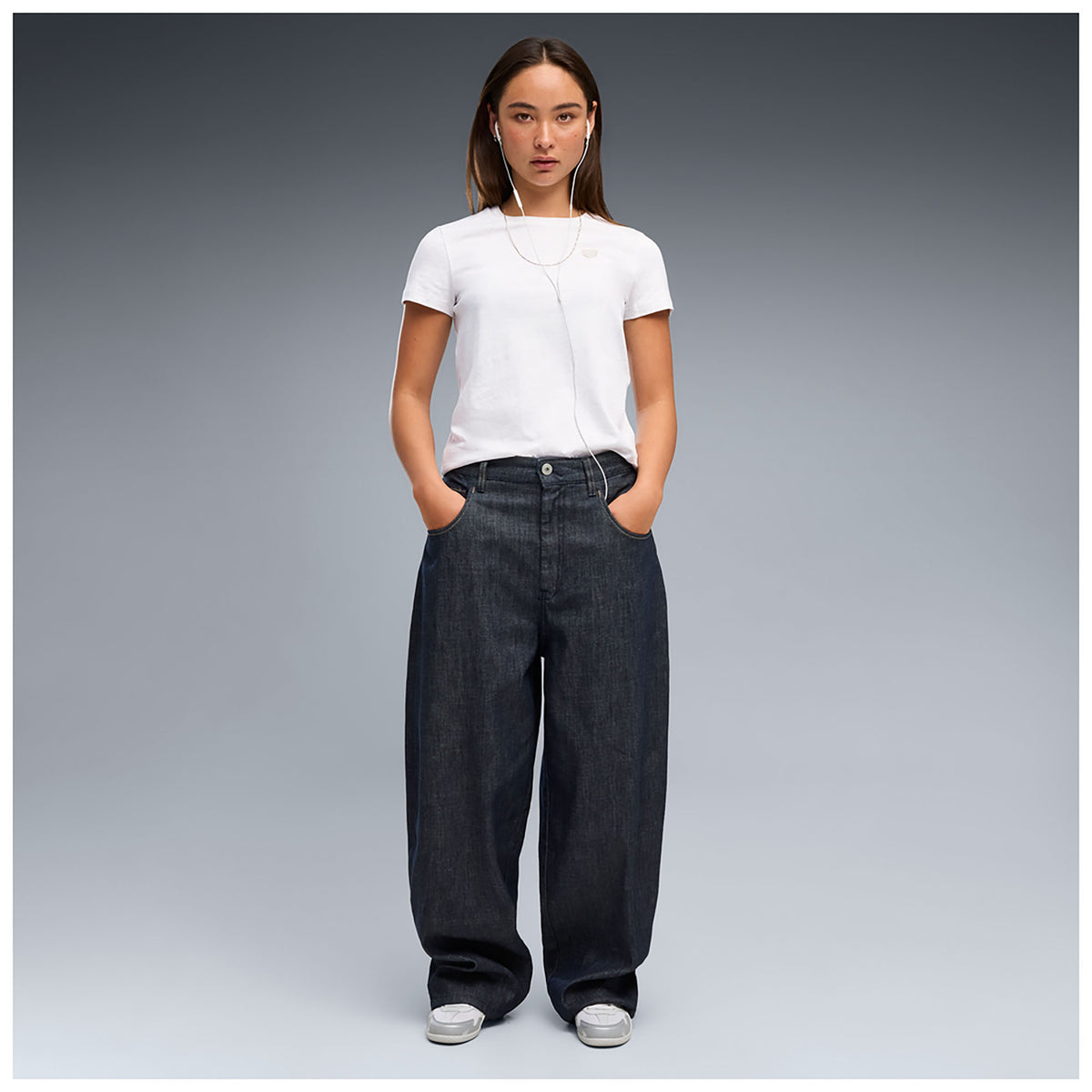 ESS_ELEVATED_TEE_691855_05_Image_5