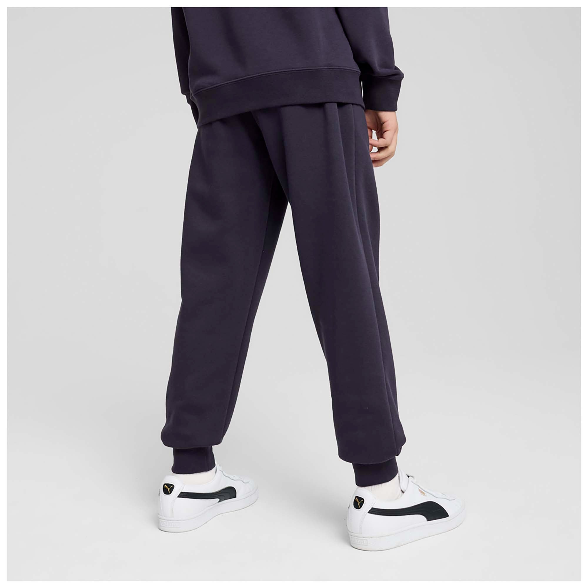 ESS_NO_1_LOGO_SWEATPANTS_FL_B_684912_16_Image_3