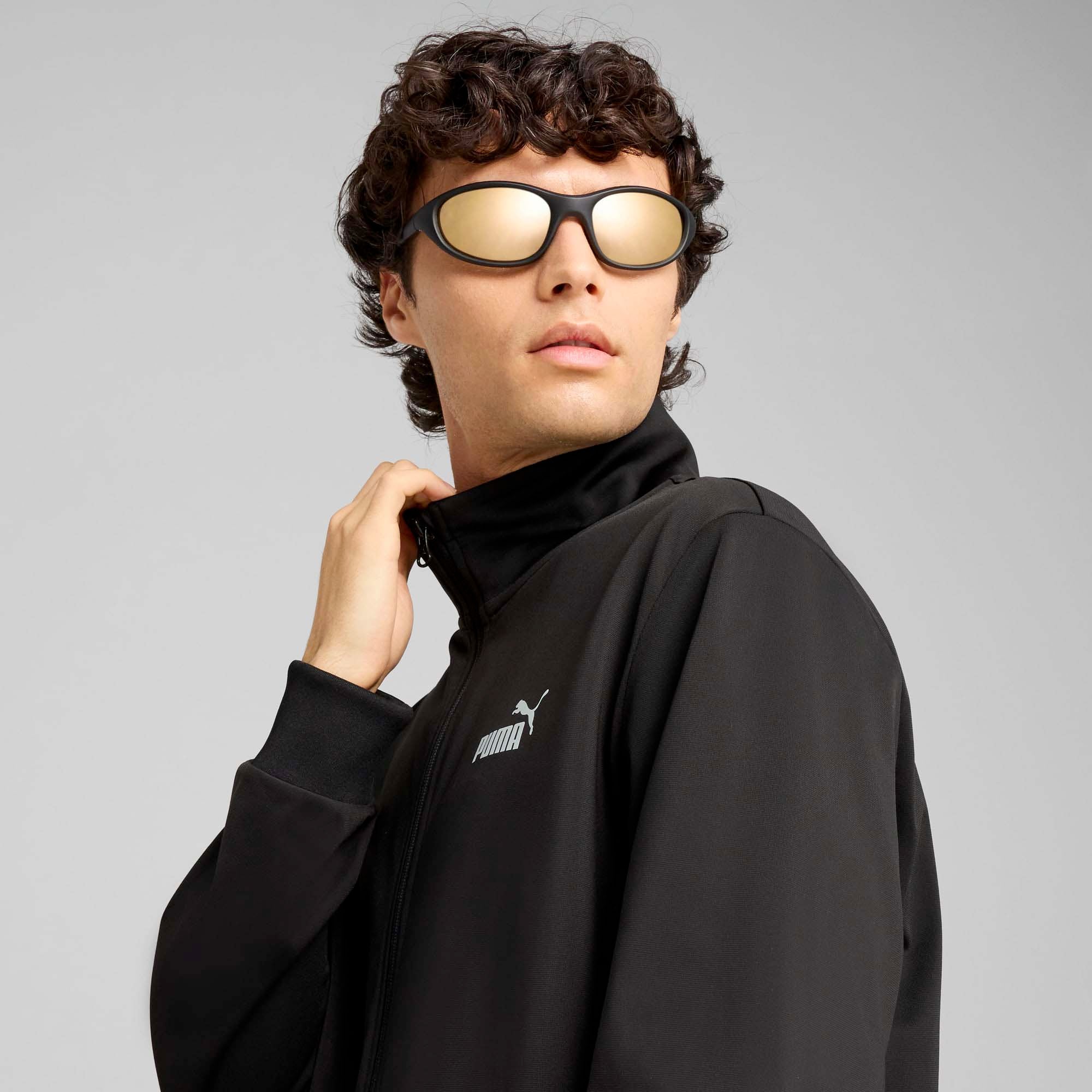 ESS_POLY_SUIT_CL_684847_01_Image_5