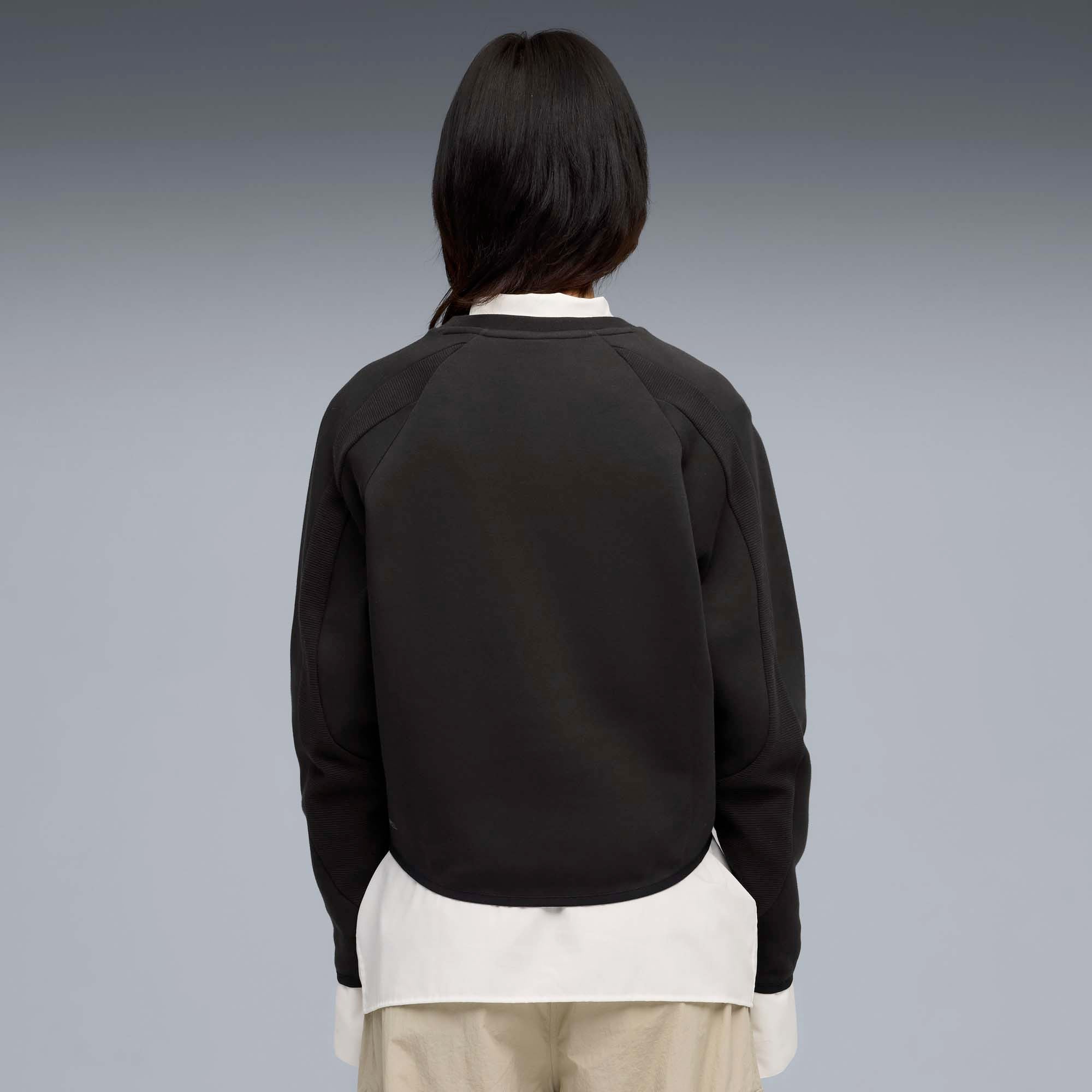 EVOSTRIPE_COMFORT_SHORT_CREW_DK_688142_01_Image_3