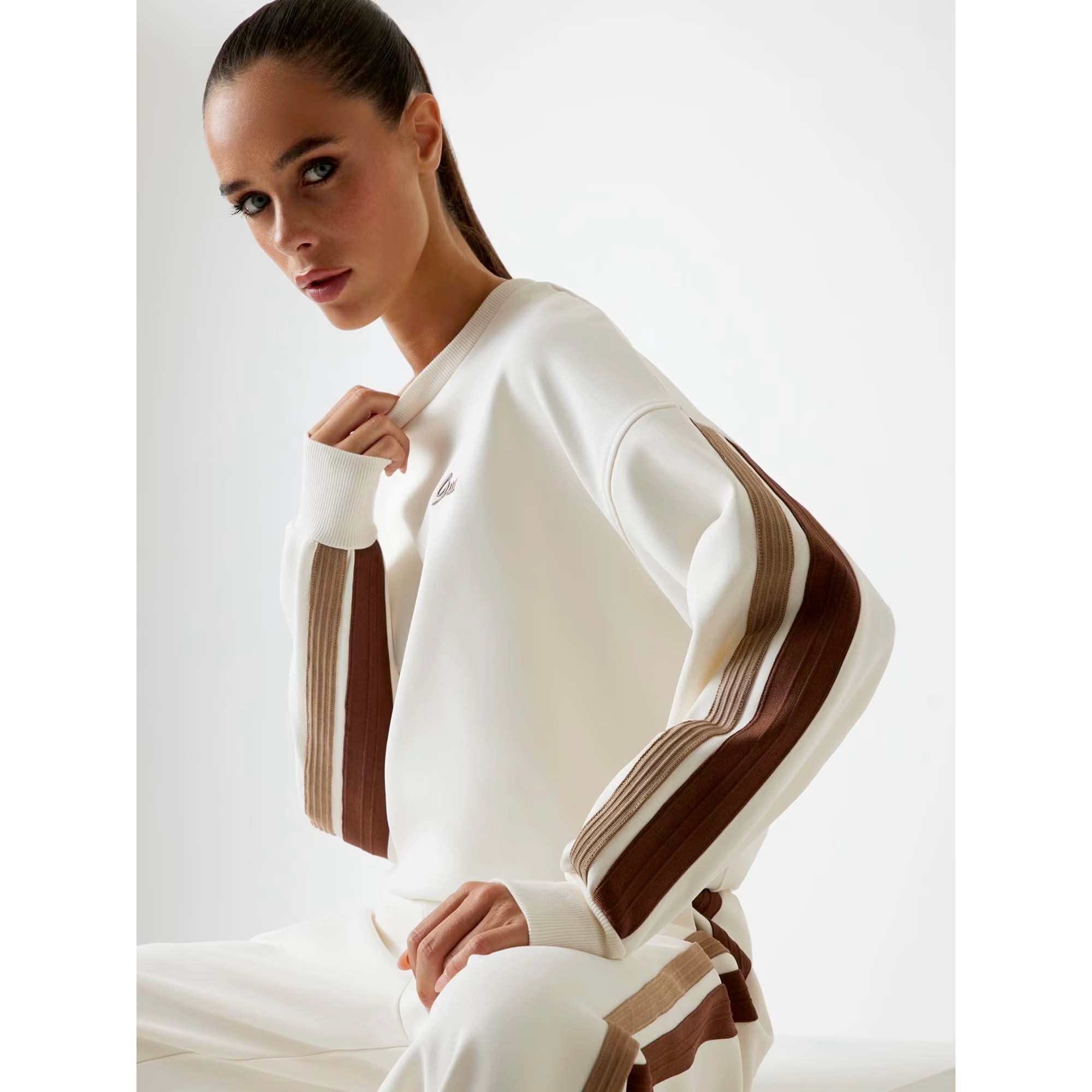 FABIA_CN_SWEATSHIRT_V5BQ03KCX22_D001_Image_2