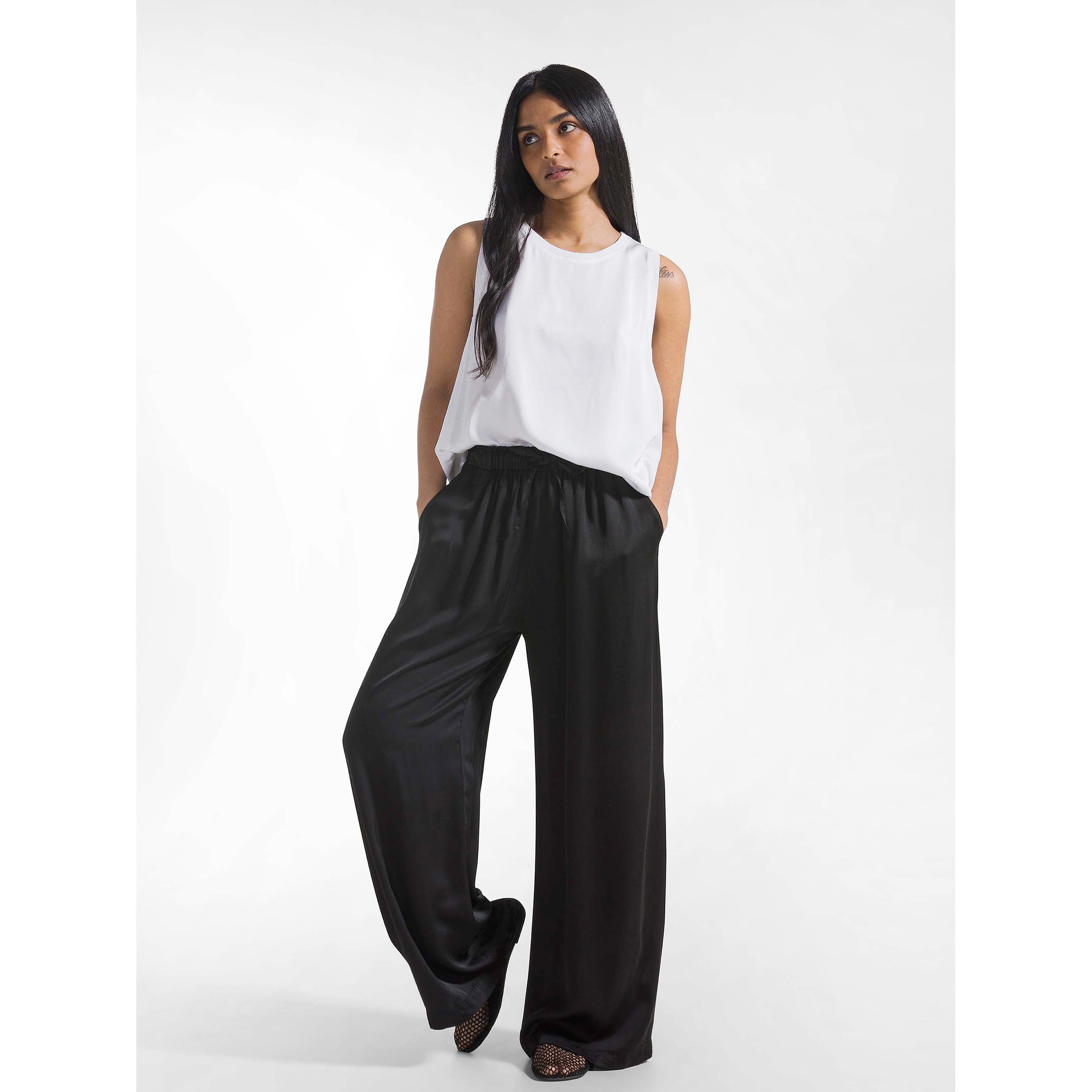 FLARED_SATIN_FRONT_TOP_D42460_10001_Image_5