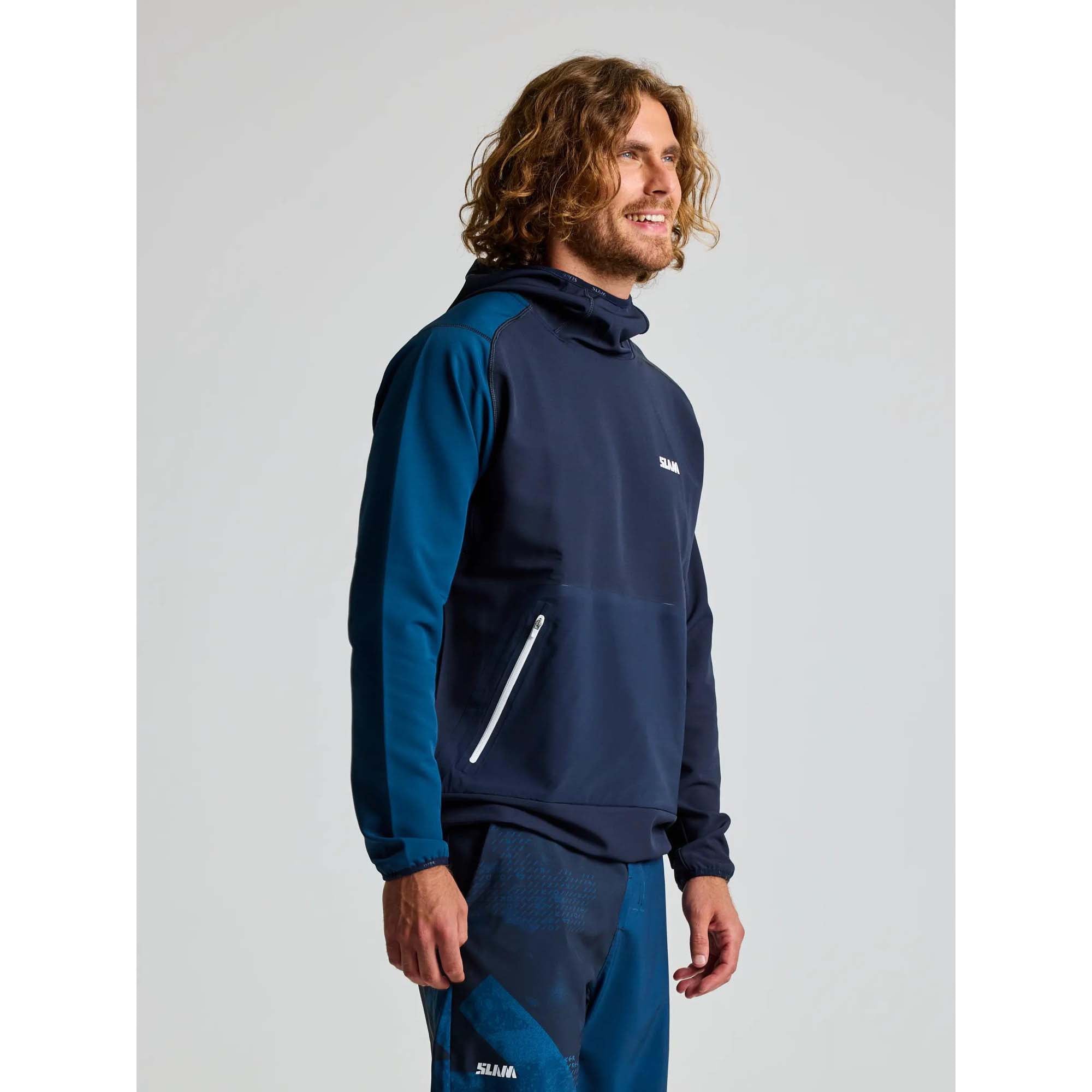 FOIL_TECH_HOODIE_A106011S00_W13_Image_3
