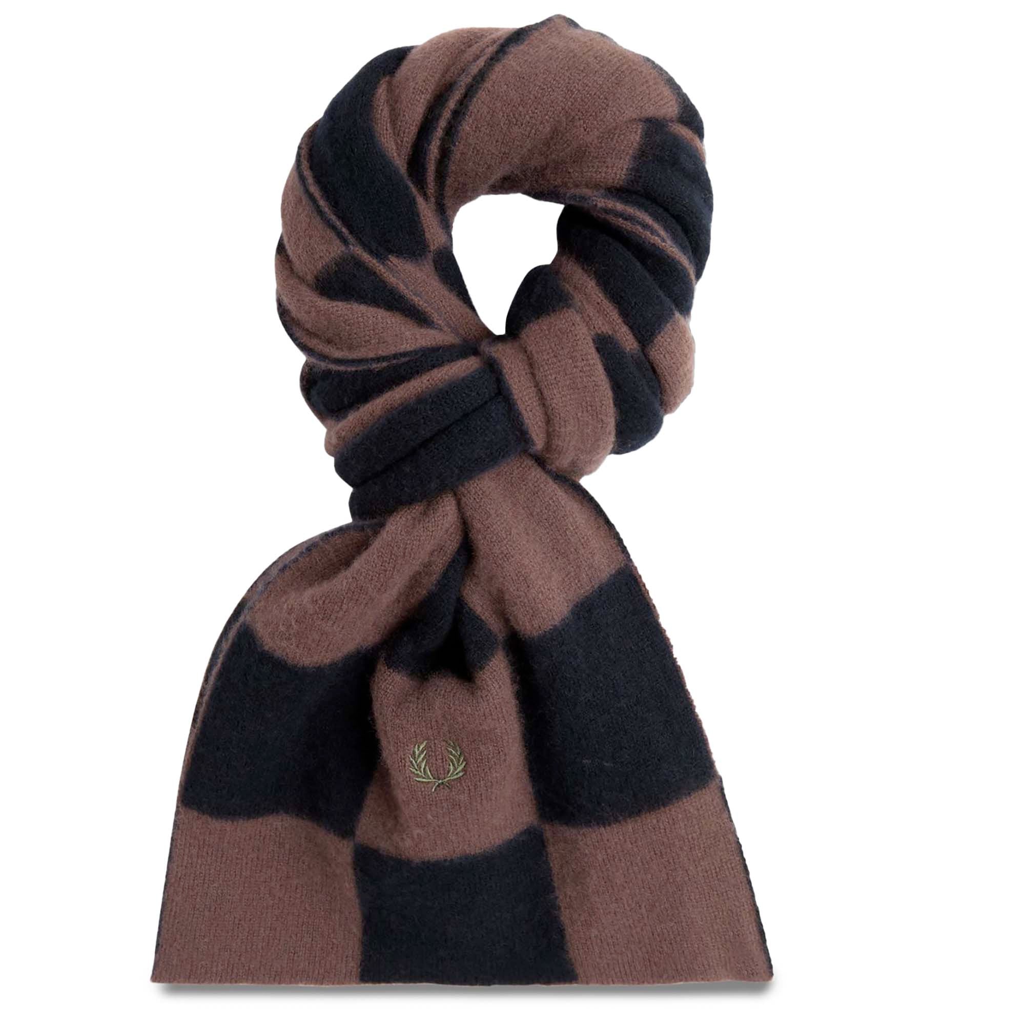FP_CHEQUERBOARD_LAMBSWOOL_SCARF_C8155_U53_Image_1