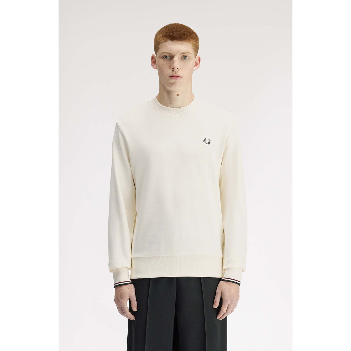 FP_CREW_NECK_SWEATSHIRT_M7535_84A_Image_2