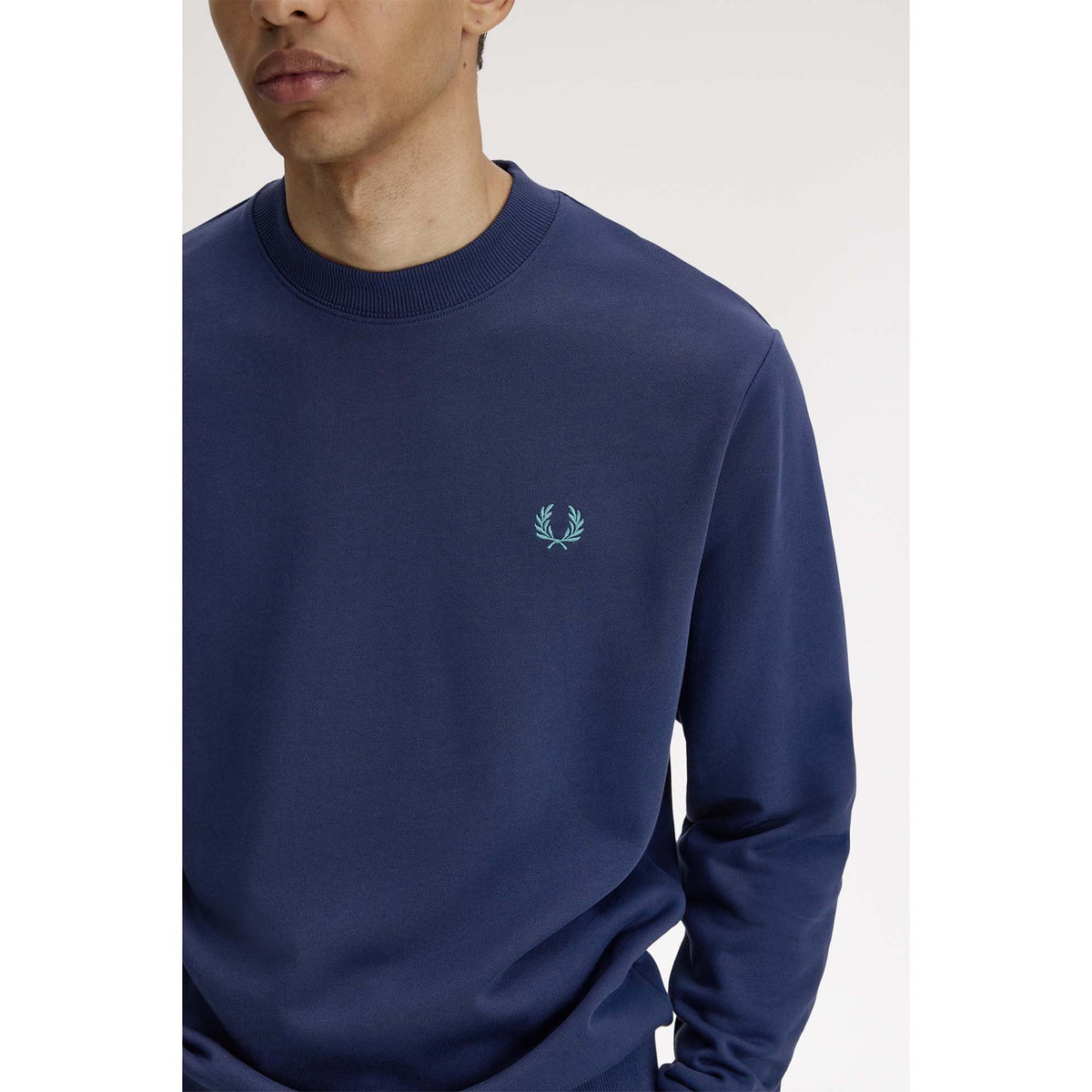 FP_CREW_NECK_SWEATSHIRT_M7535_86A_Image_5