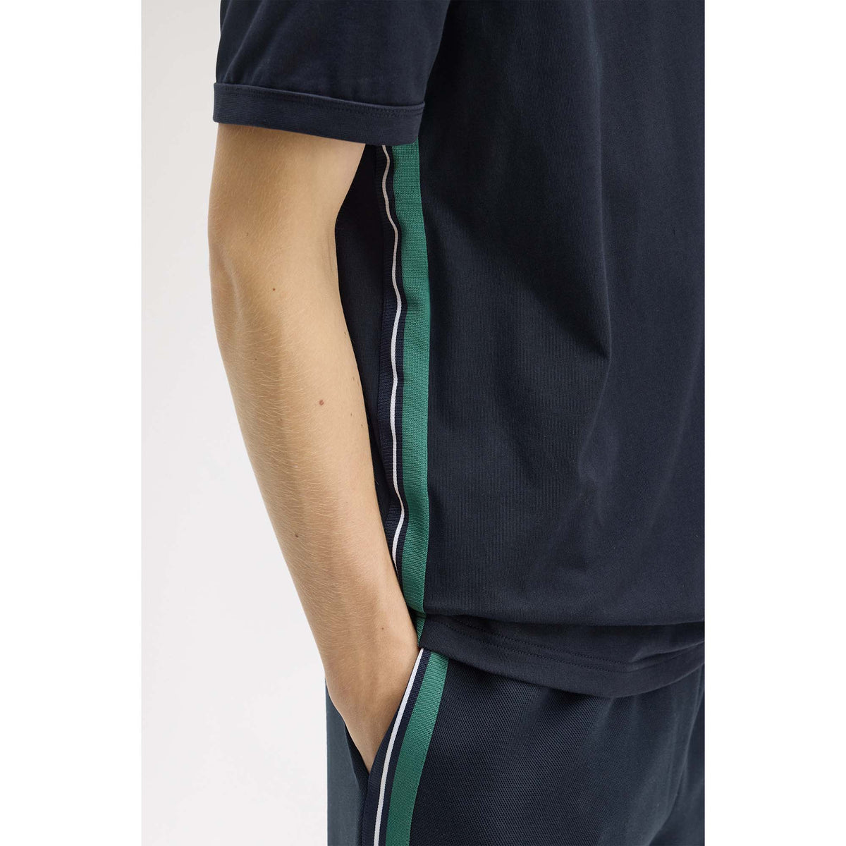 FP_STRIPE_TAPE_T-SHIRT_M2460_608_Image_7