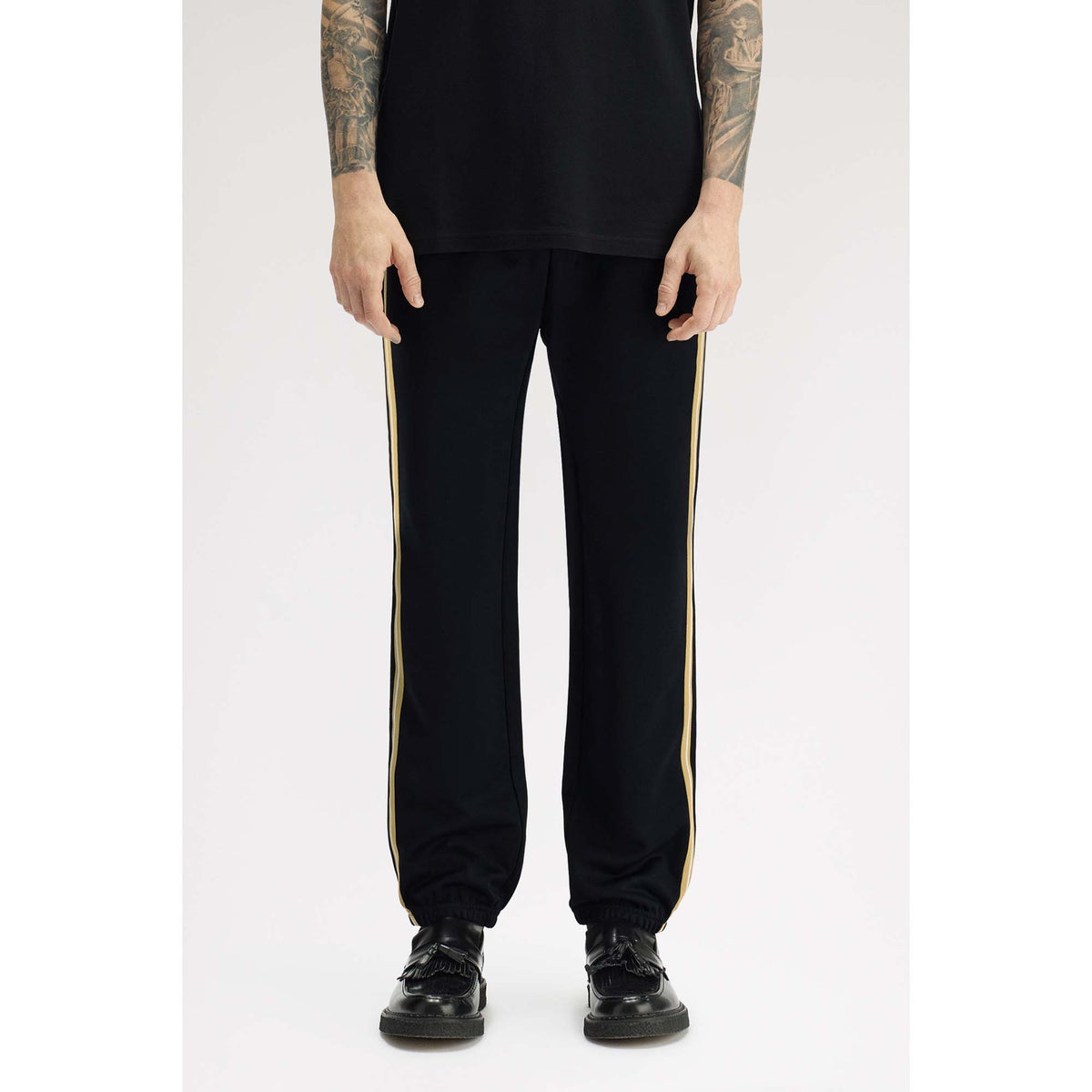 FP_STRIPE_TAPE_TRACK_PANT_T2303_90A_Image_2