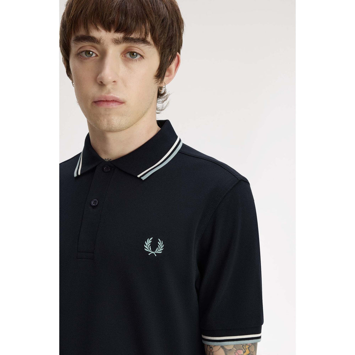 FP_TWIN_TIPPED_FRED_PERRY_SHIRT_M3600_74C_Image_5