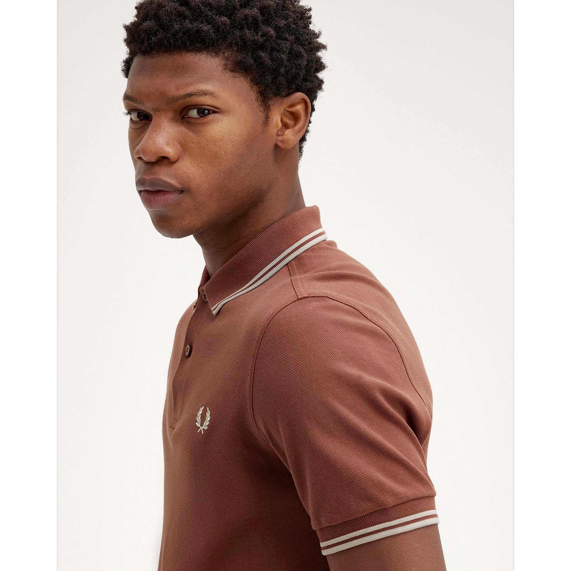 FP_TWIN_TIPPED_FRED_PERRY_SHIRT_M3600_W52_Image_4