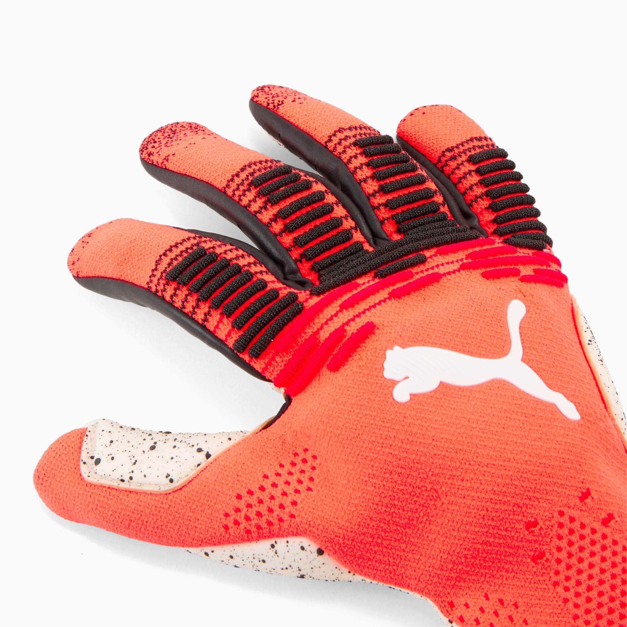 FUTURE_ULTIMATE_NC_042121_01_Image_2