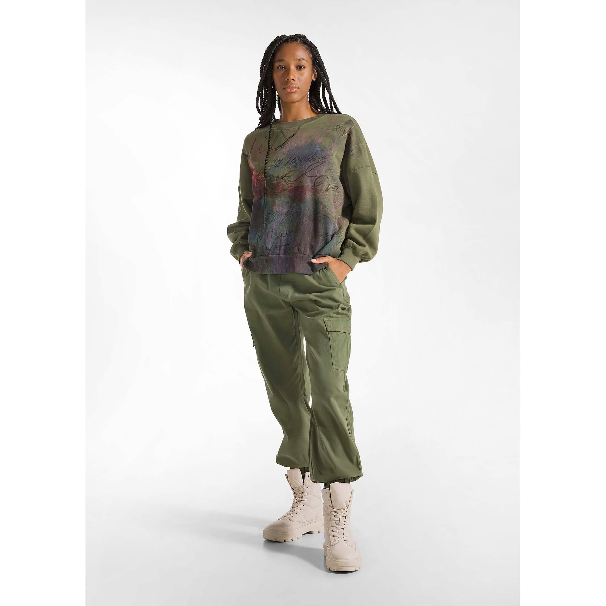 GABARDINE_CARGO_PANTS_A00615_26618_Image_2
