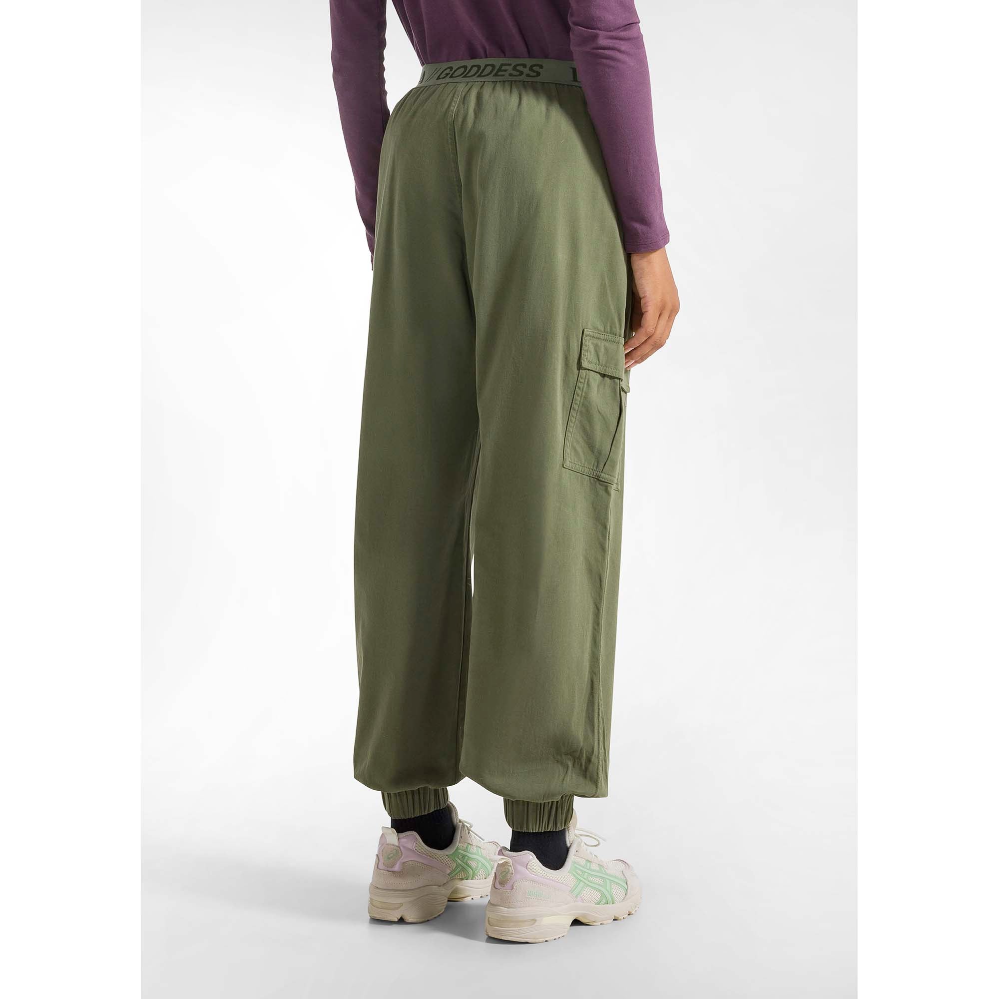 GABARDINE_CARGO_PANTS_A00615_26618_Image_4