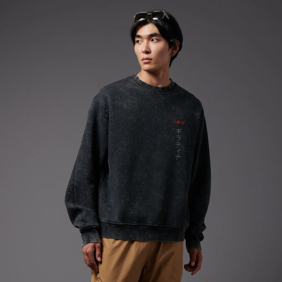 GIRATINA_CREWNECK_ACID_SW1340S1_01_Image_3