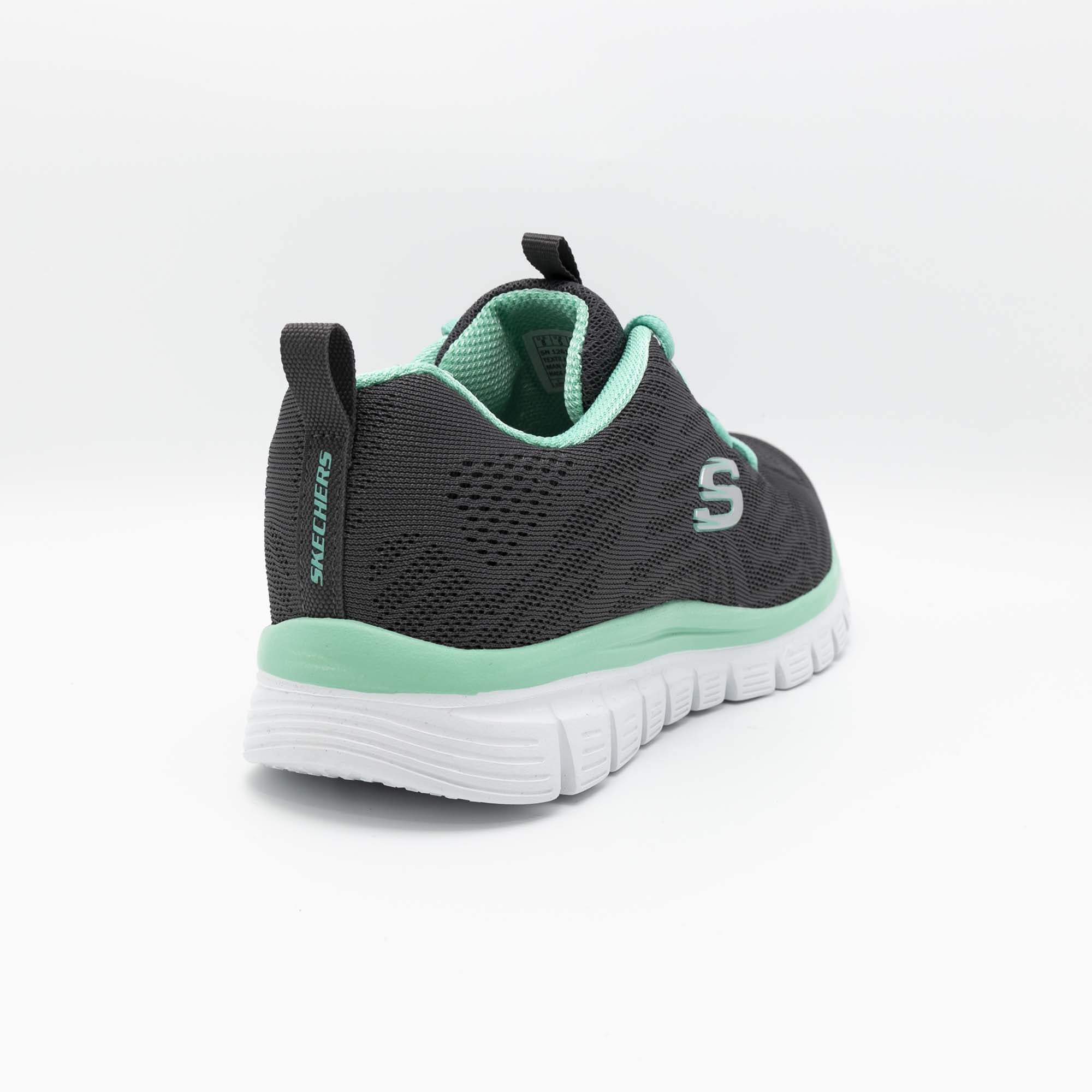 GRACEFUL-GET_CONNECTED_12615_CCGR_Image_4